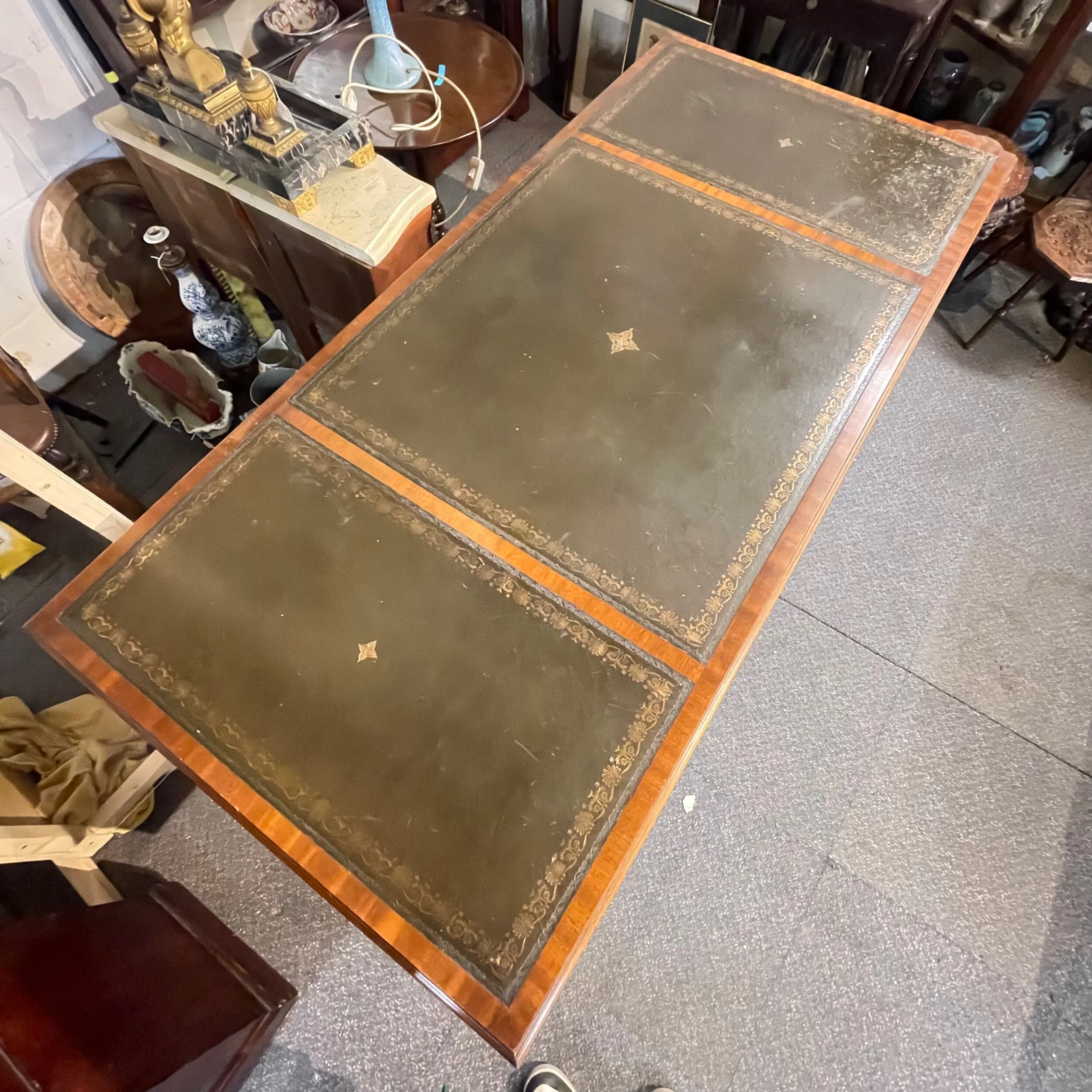 4018C1C1-3414-4B29-B70B-9726C06ED83A