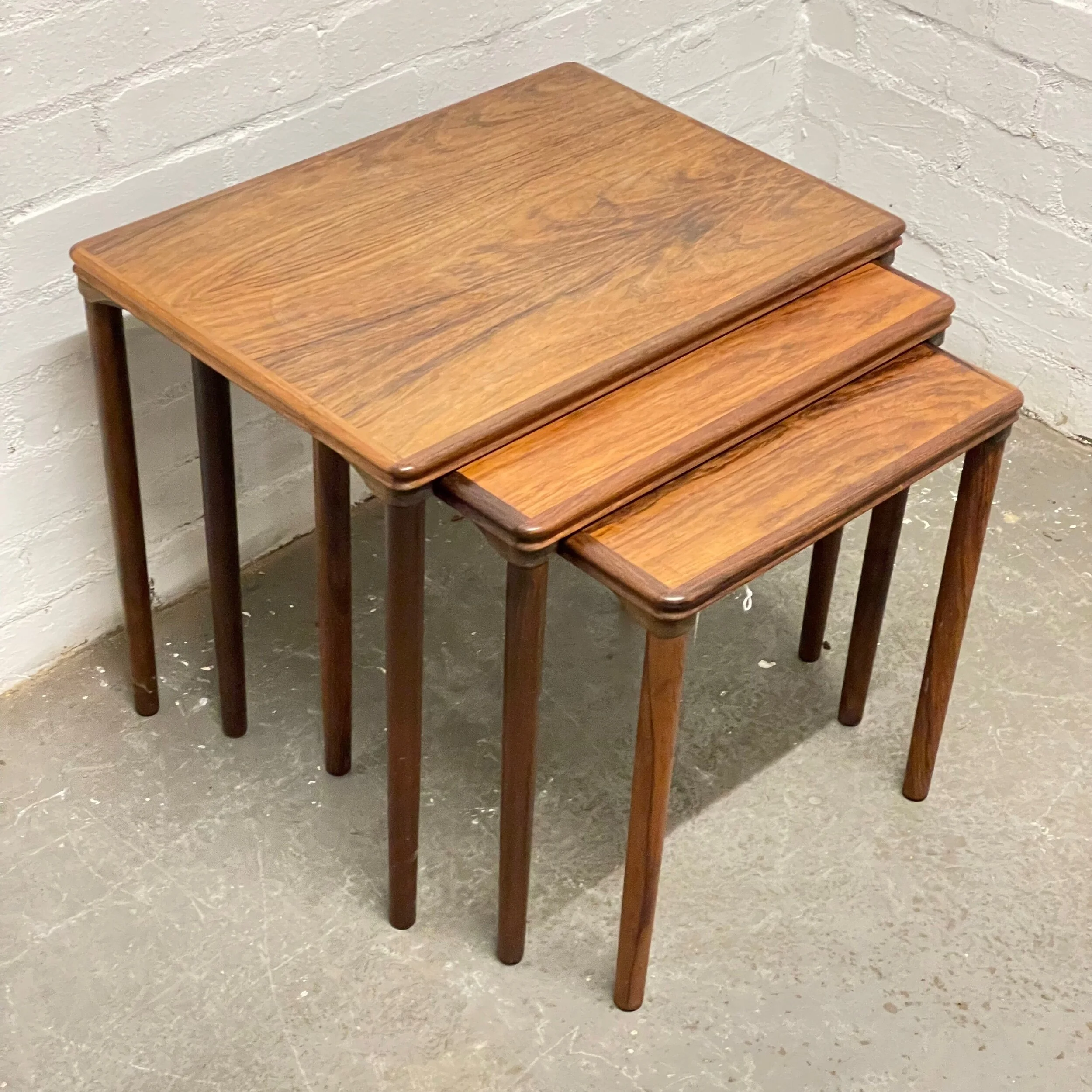 CF2C9CC8-102D-40E9-883D-5E2F9906106C