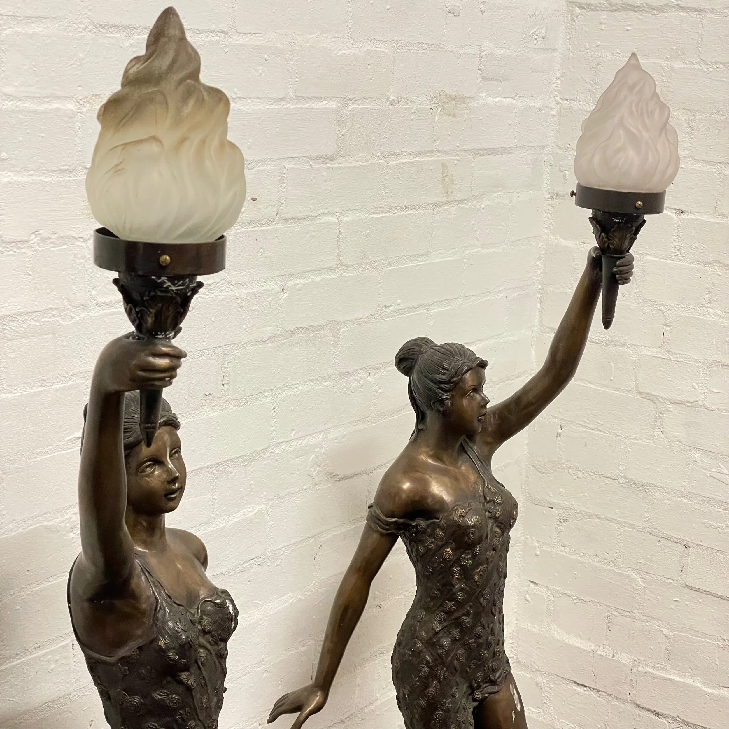 564EC305-218A-4B05-800C-3557EE4C243C