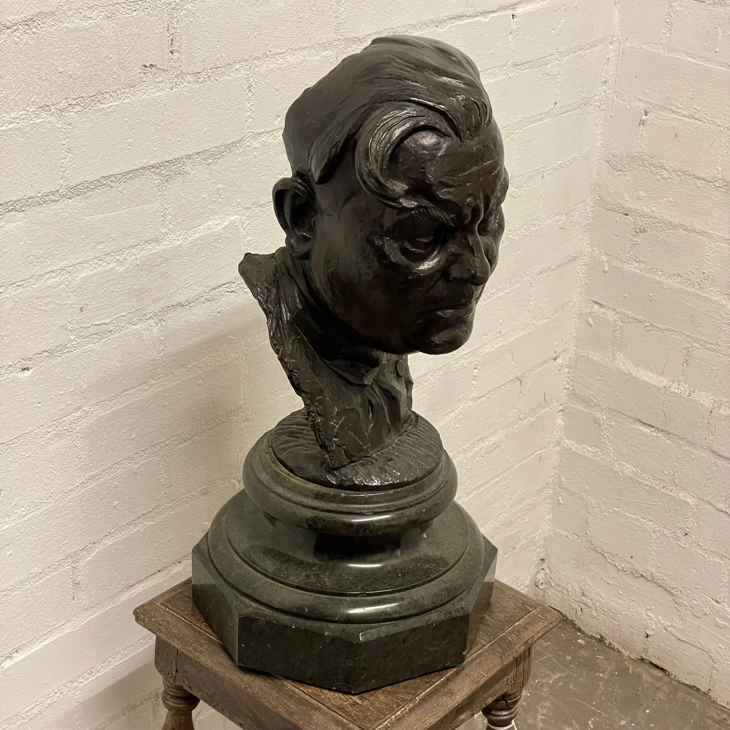 2EFACBCF-84C0-4C48-8101-C91A4BF71C63