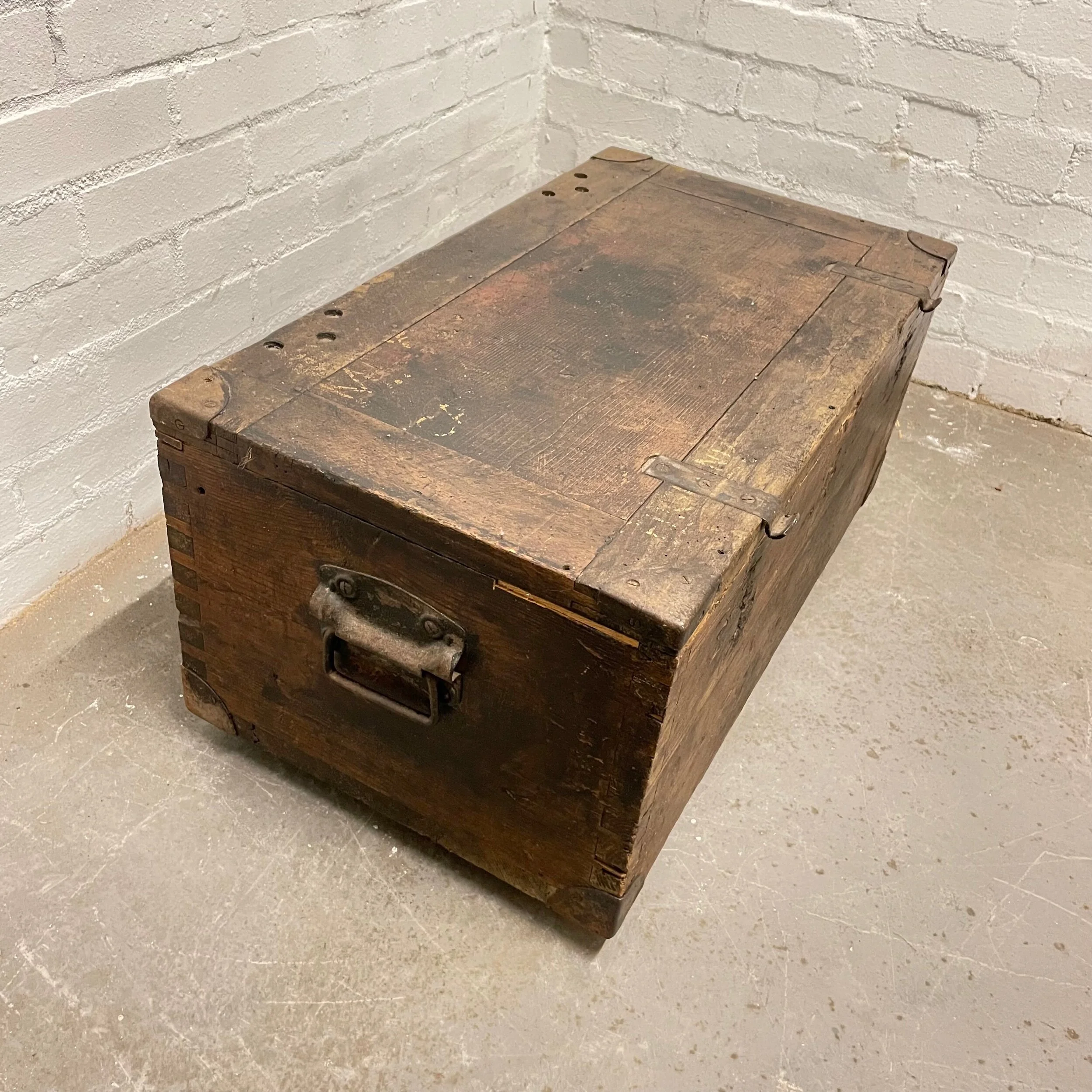 2000E012-5AB5-482B-8ACC-6275256D2E48