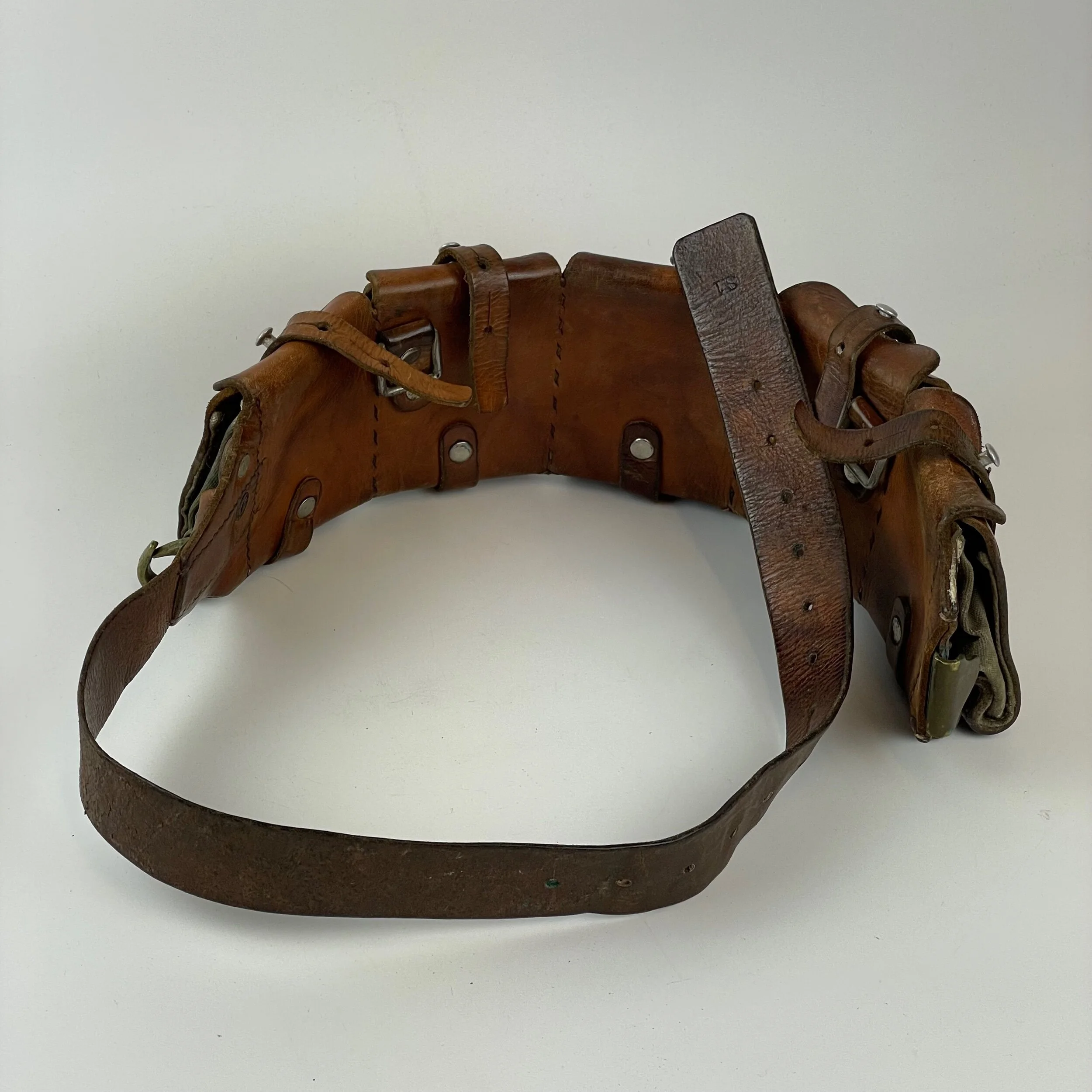 DDD33CCA-8C88-489F-9B17-C8DE7E3B58DB