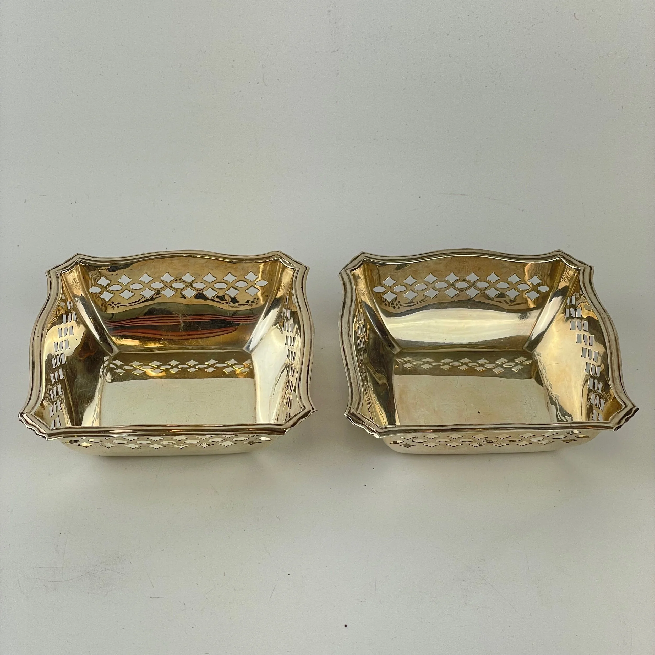 B78E0A0A-BB77-4CD6-938F-7AE96472718B