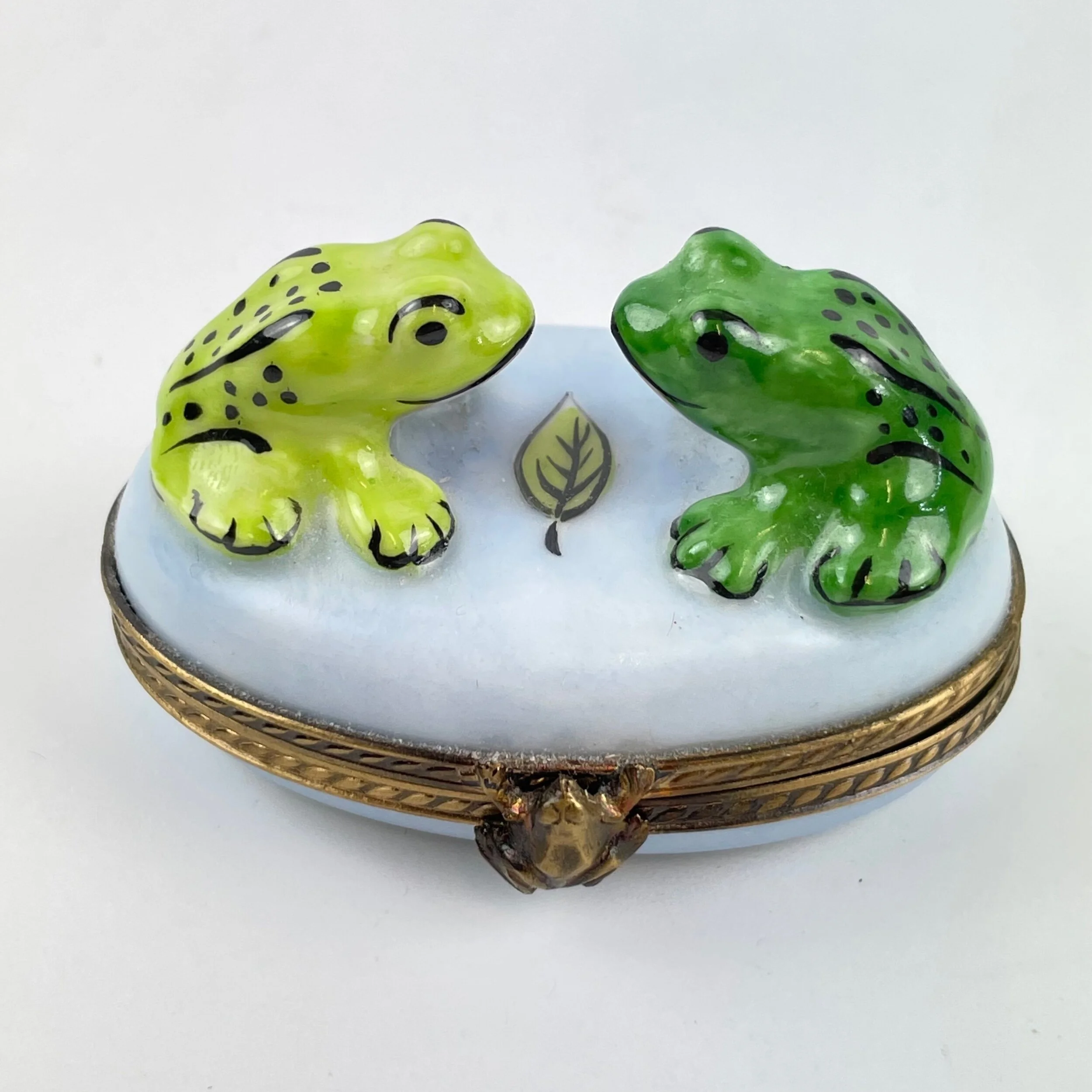 8A8D4664-8CB3-4179-AA62-CCAA03D8C2D9