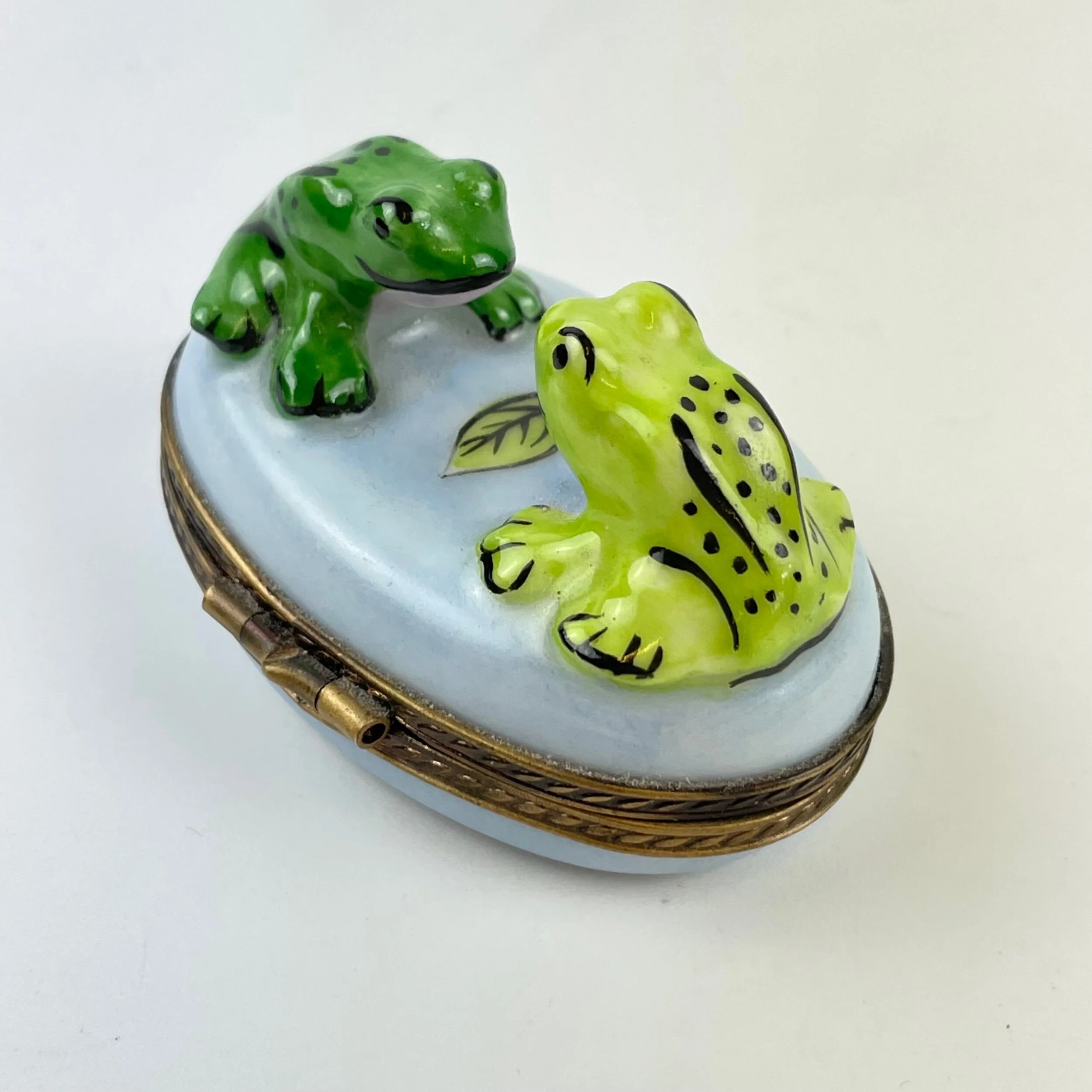 12B4D3FA-D9FE-46DC-8796-B43DDA065D33