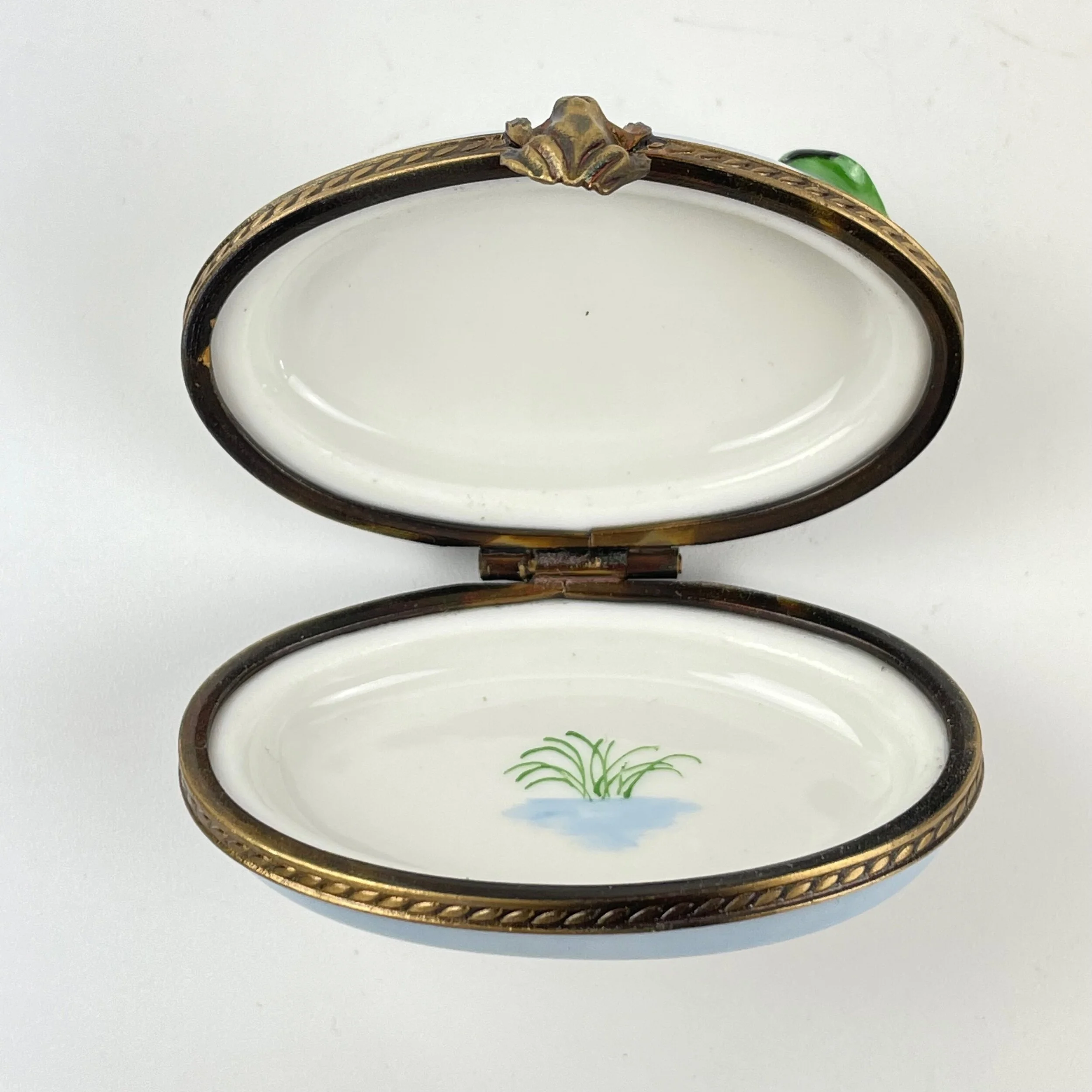 1187E16D-FDEB-4F1F-8BC5-4DEB6DA7CF11