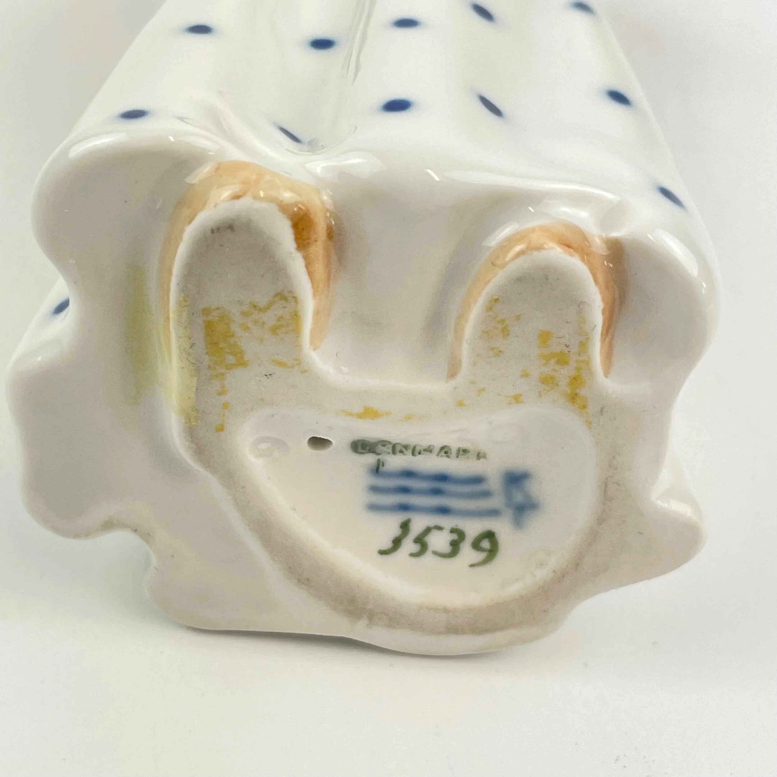 22B3AB34-A78A-4D85-8B37-6DCA232914CE