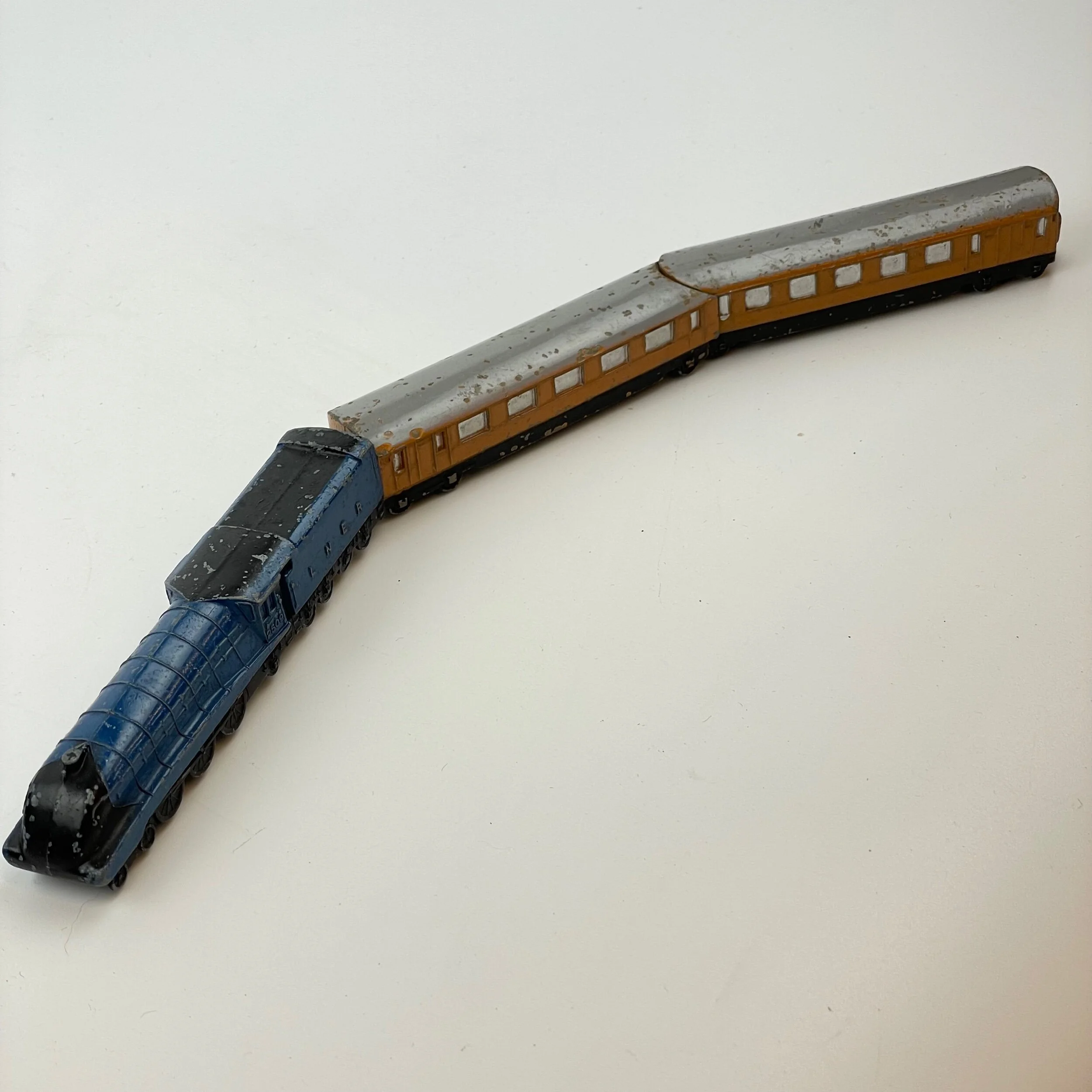 0D34F56E-DA3B-4F9D-BAB8-F62786DEAB2F