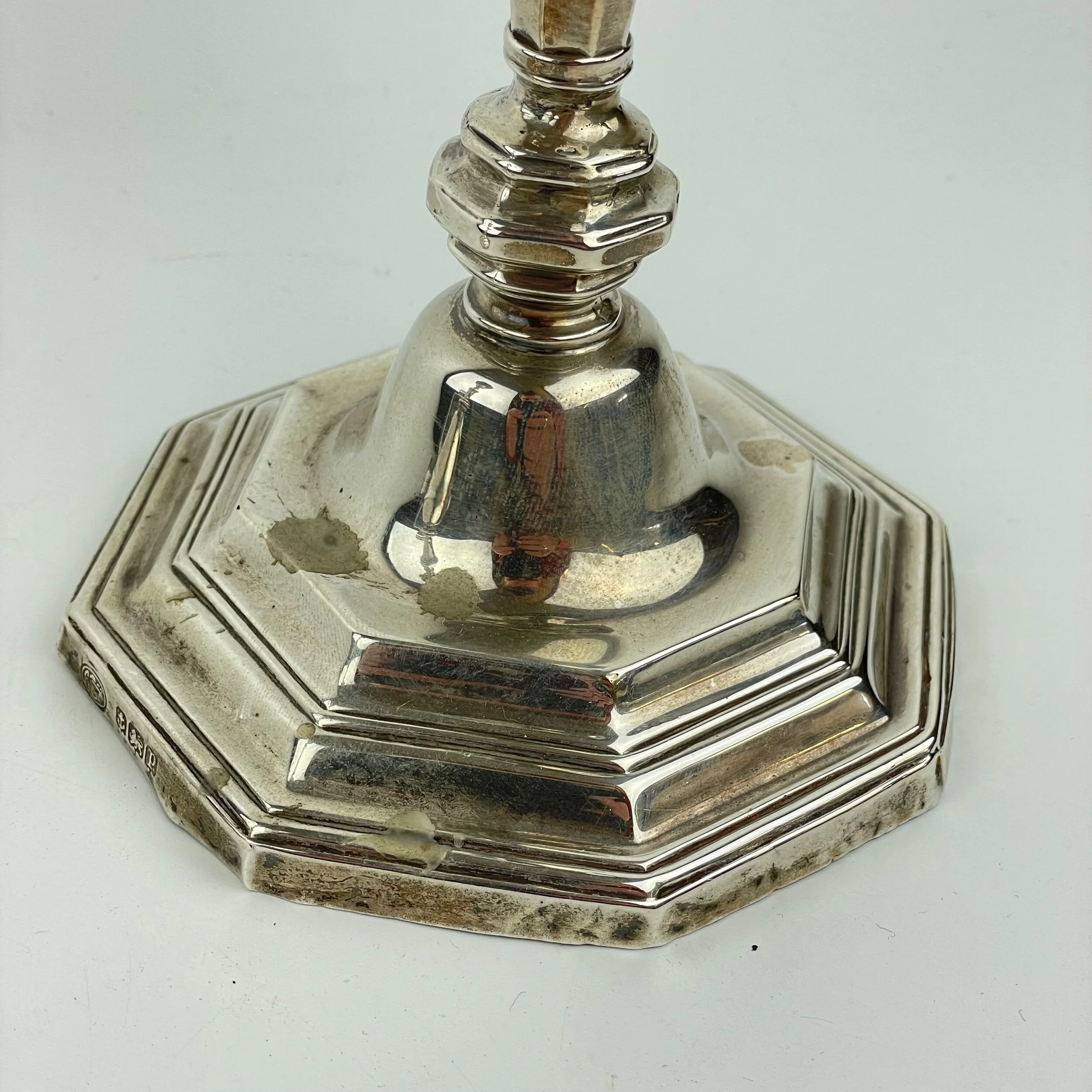 D1738A90-C92A-4B0A-A0EC-49967A79B6BB