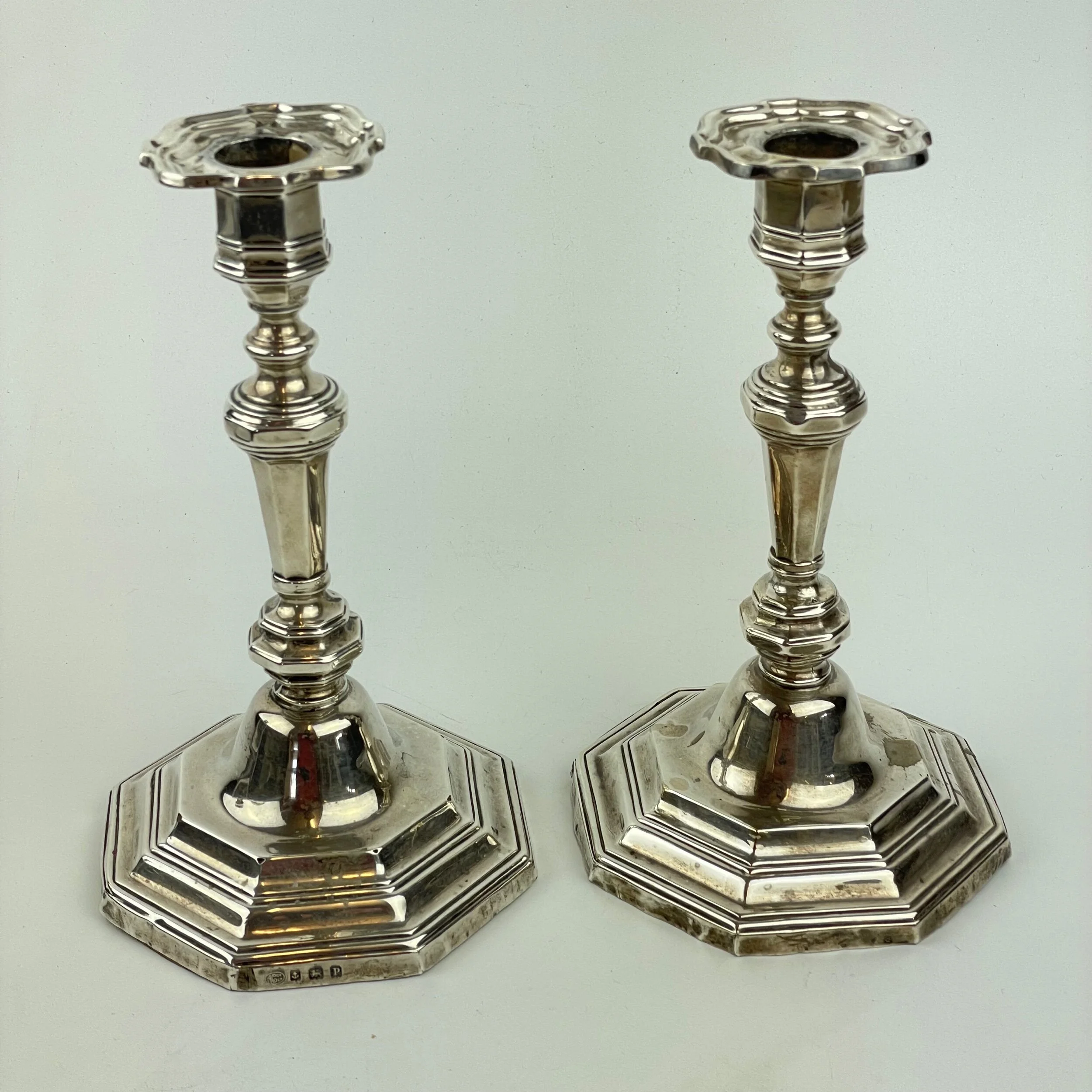 Pair Of Antique Solid Silver Weighted 19cm Candlesticks Alexander Clark 1939