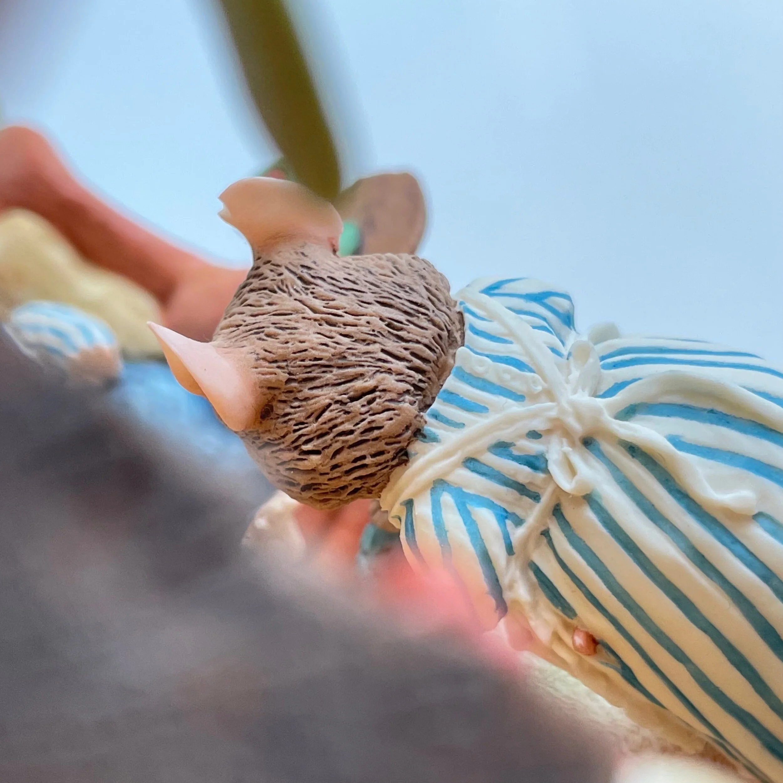 B6F498C3-1EAE-4D22-9327-E0BEDB6F22D3