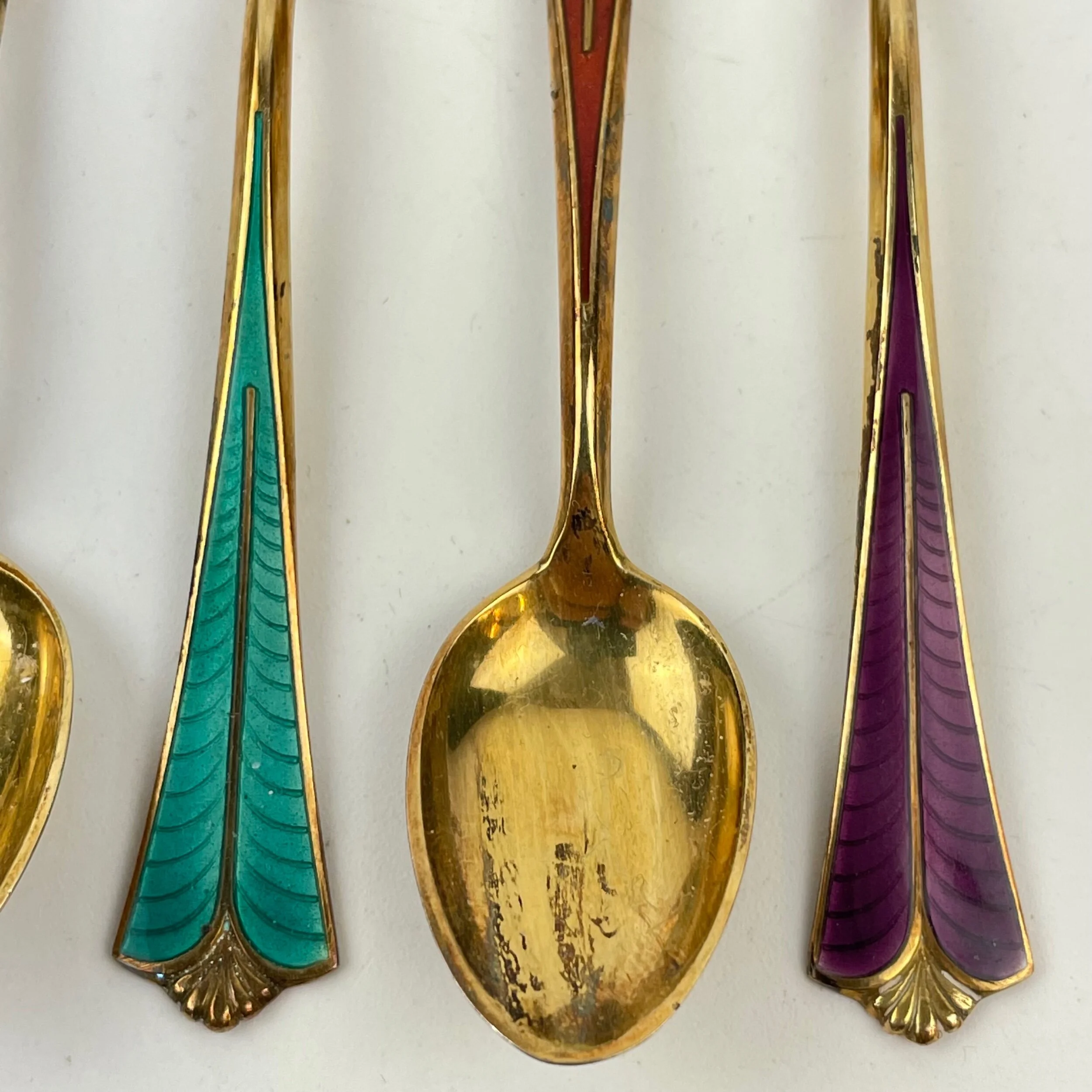 C760EEF2-C8BB-4DF9-8CC8-3F799B24DC93