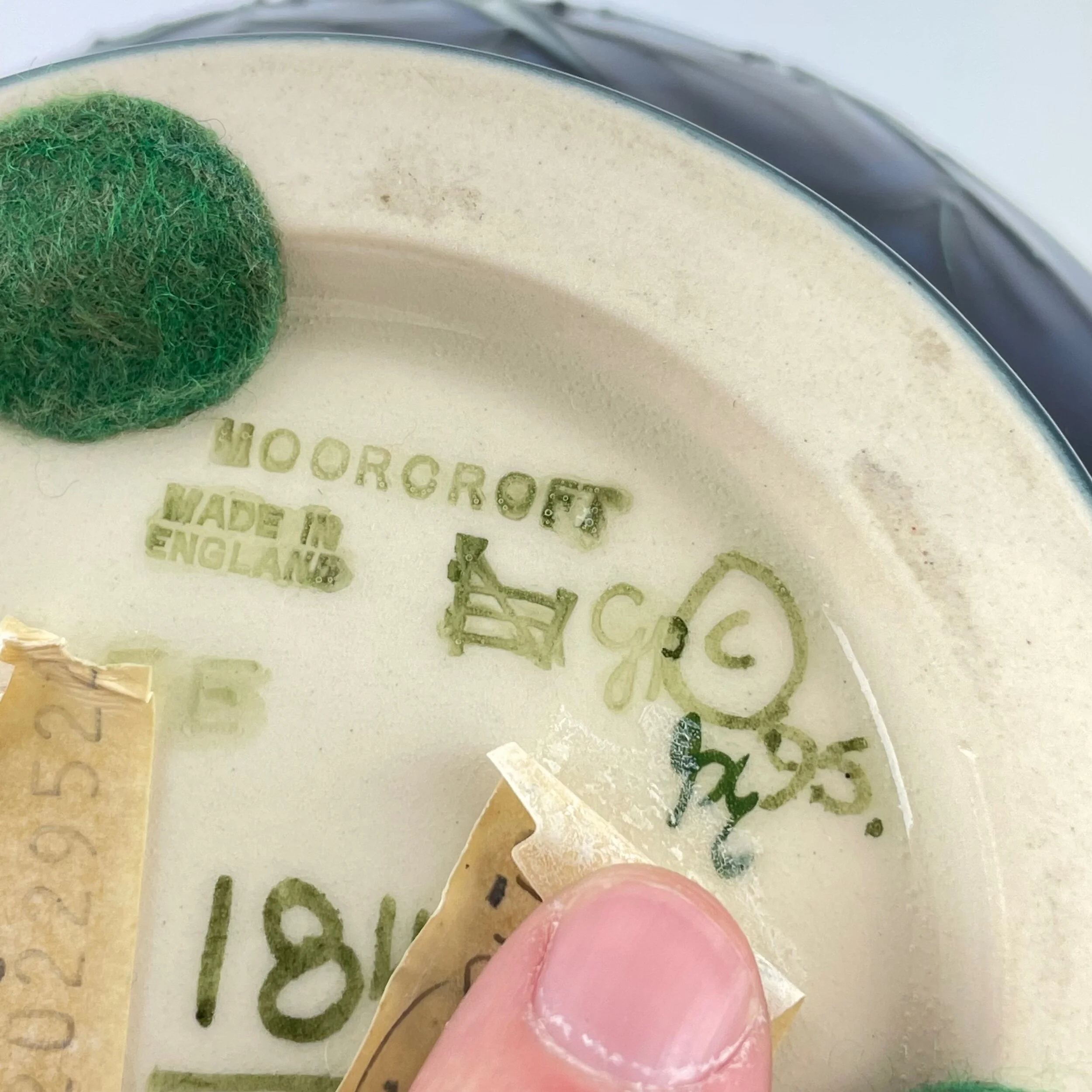 8E7F9C9D-FAD1-41FA-81B6-8F5349493037