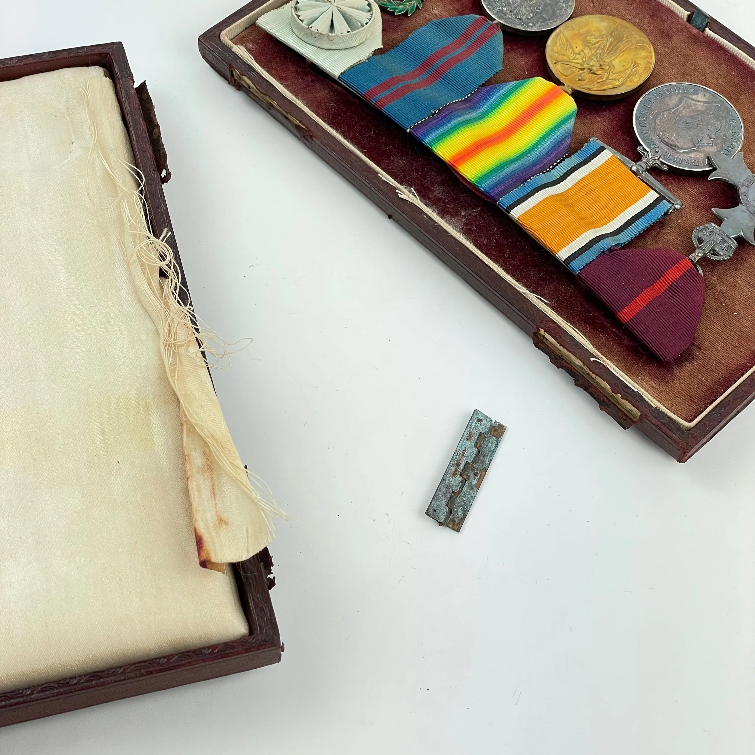 0DDFF17F-7E0D-405C-9A03-81625C9603F3