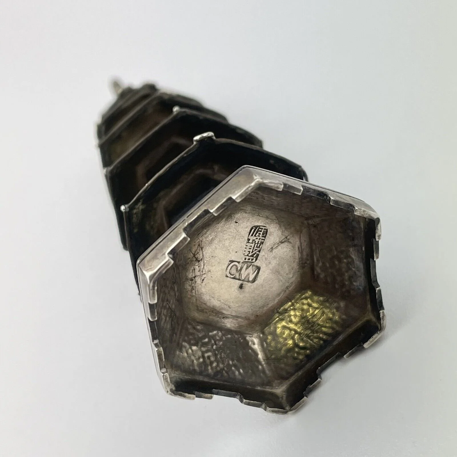 h.jpg