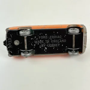 LESNEY Voiture miniature N°39 Ford Zodiac Convertible