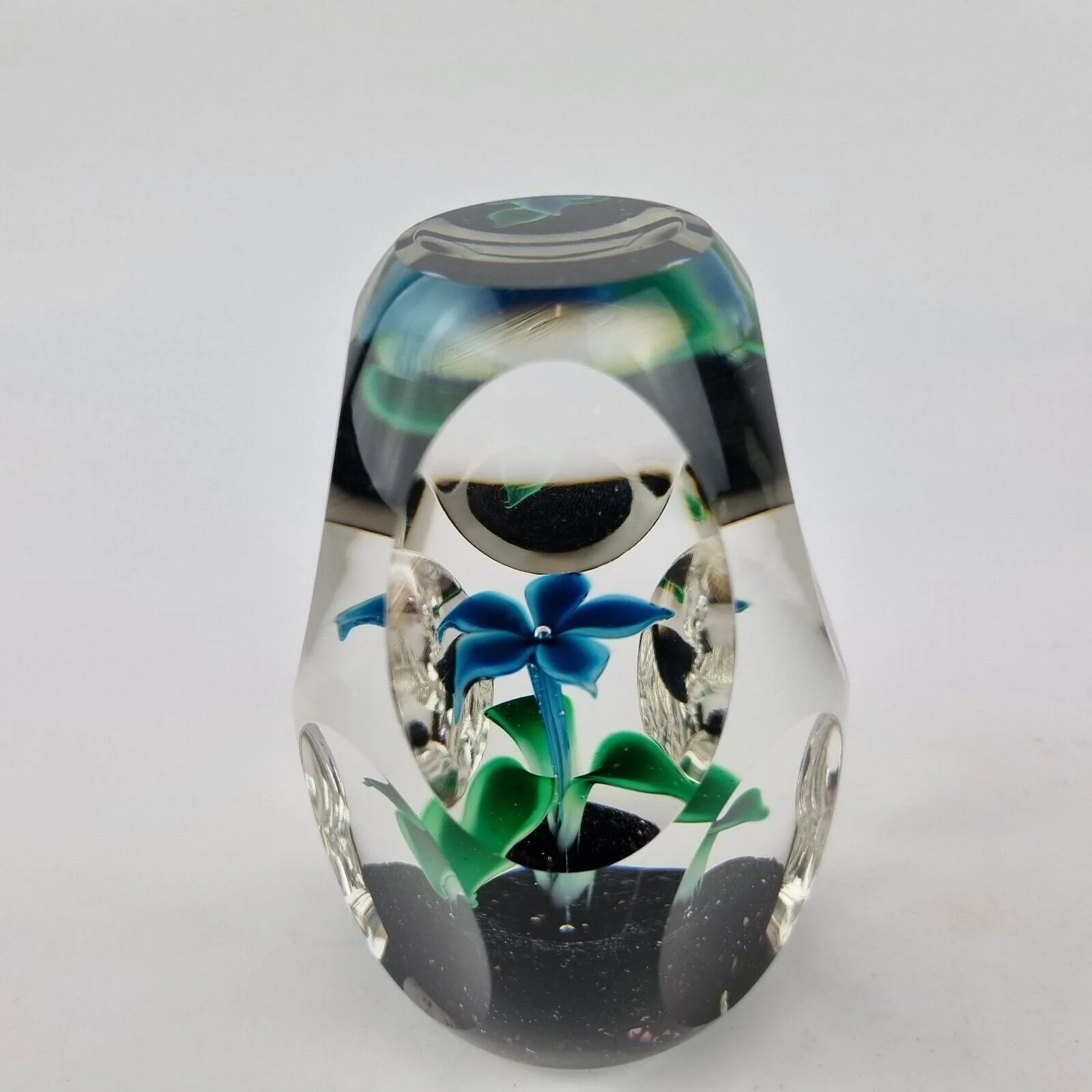 Vintage Strathearn Scotland Glass Paperweight Blue Flower No.10 Date Cane 1978