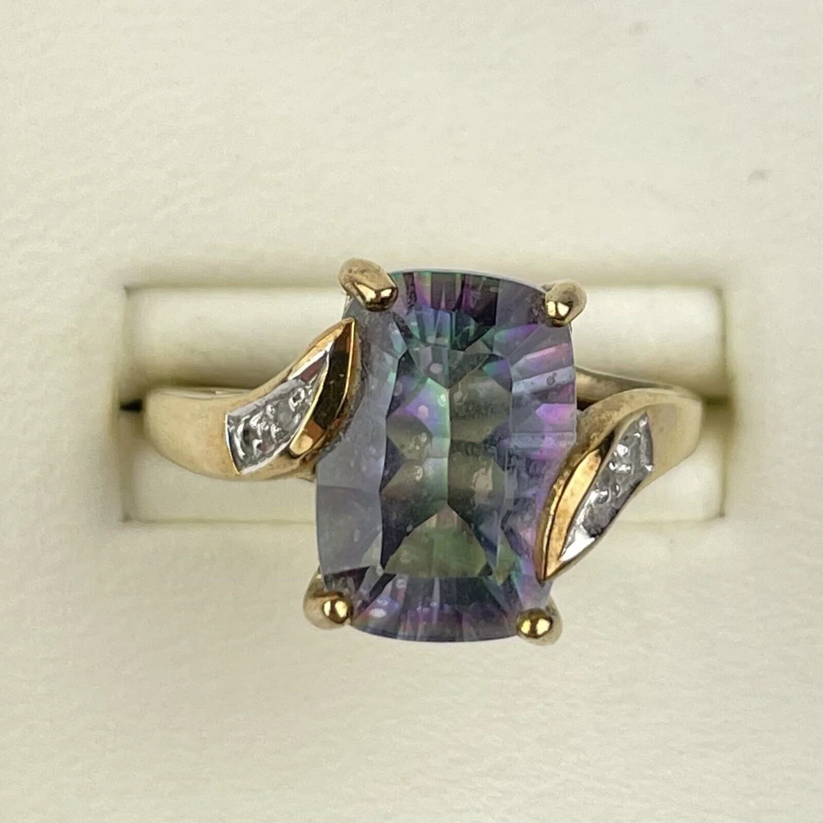 9ct Yellow Gold Mystic Topaz & White Sapphire Ring Size N 3.8g