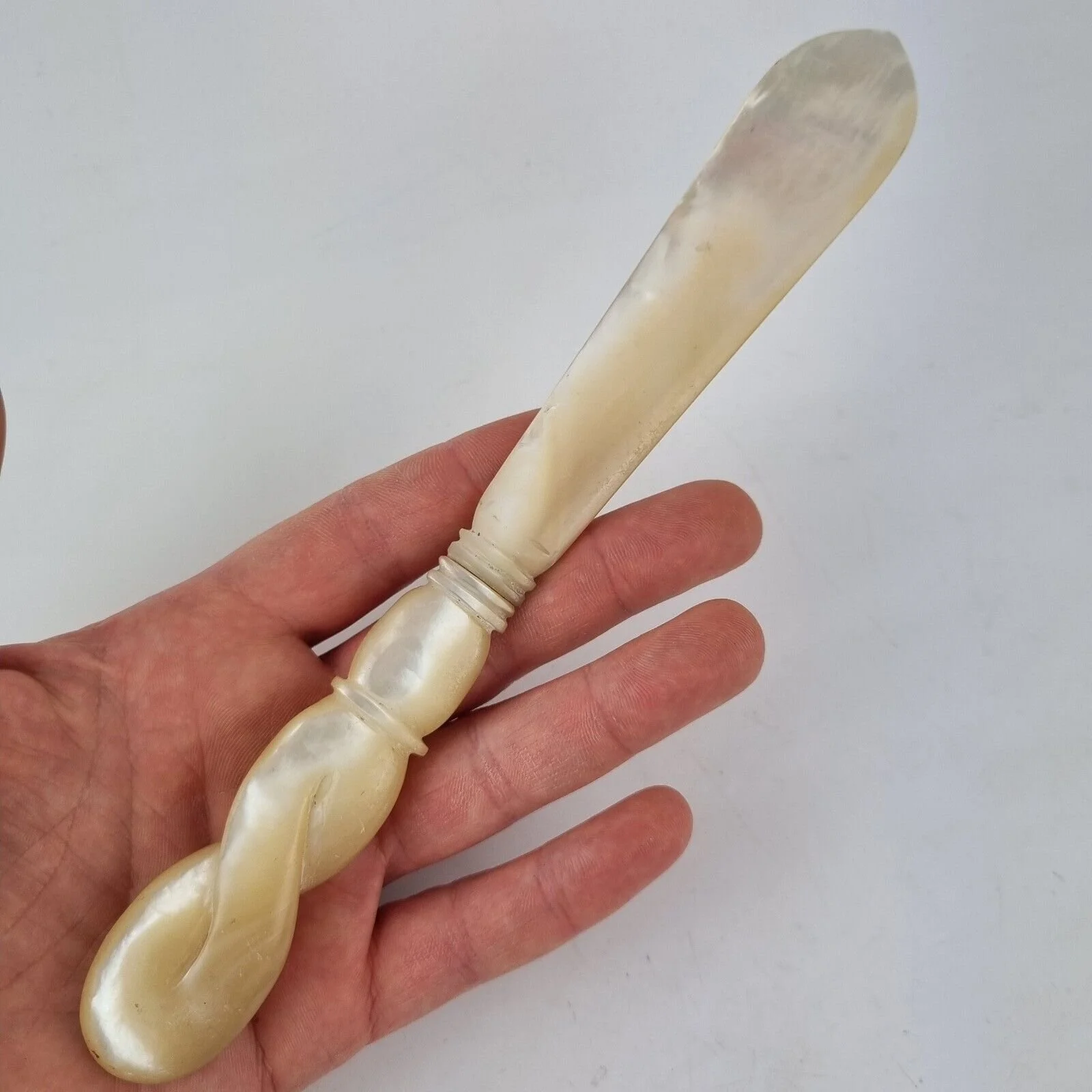 Antique 19th Century Mother Of Pearl Page Turner With Carved Handle 22cm