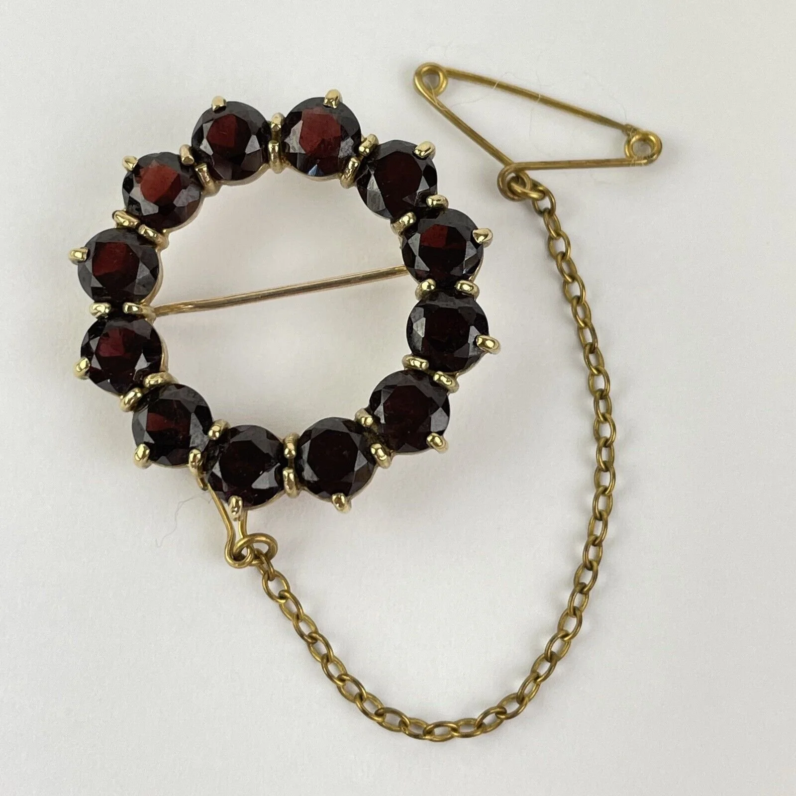 Vintage 9ct Yellow Gold Garnet Set Brooch 2.7cm 6.2g