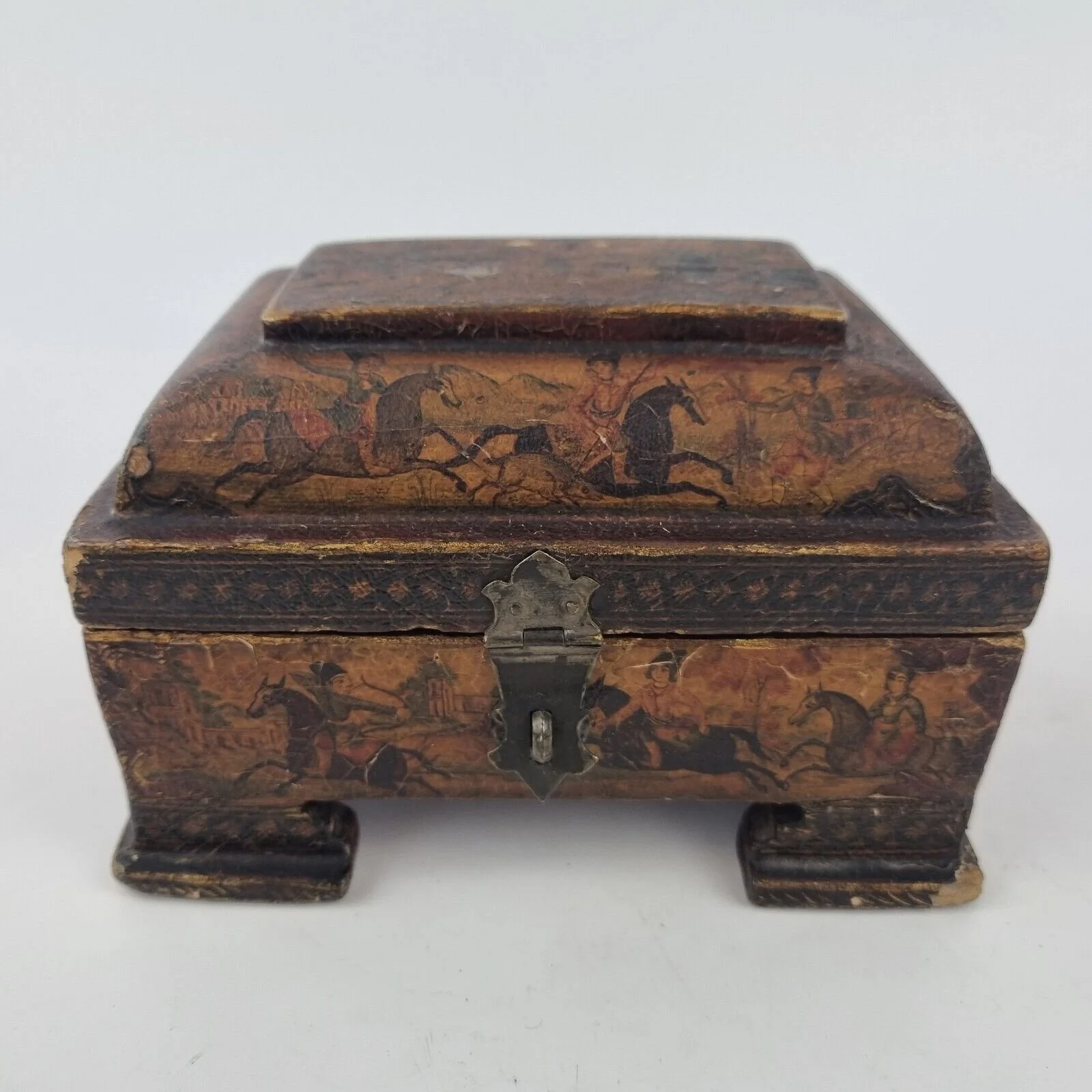 Antique 19th Century Indian / Middle Eastern Papier Mache Box Decorated Figures