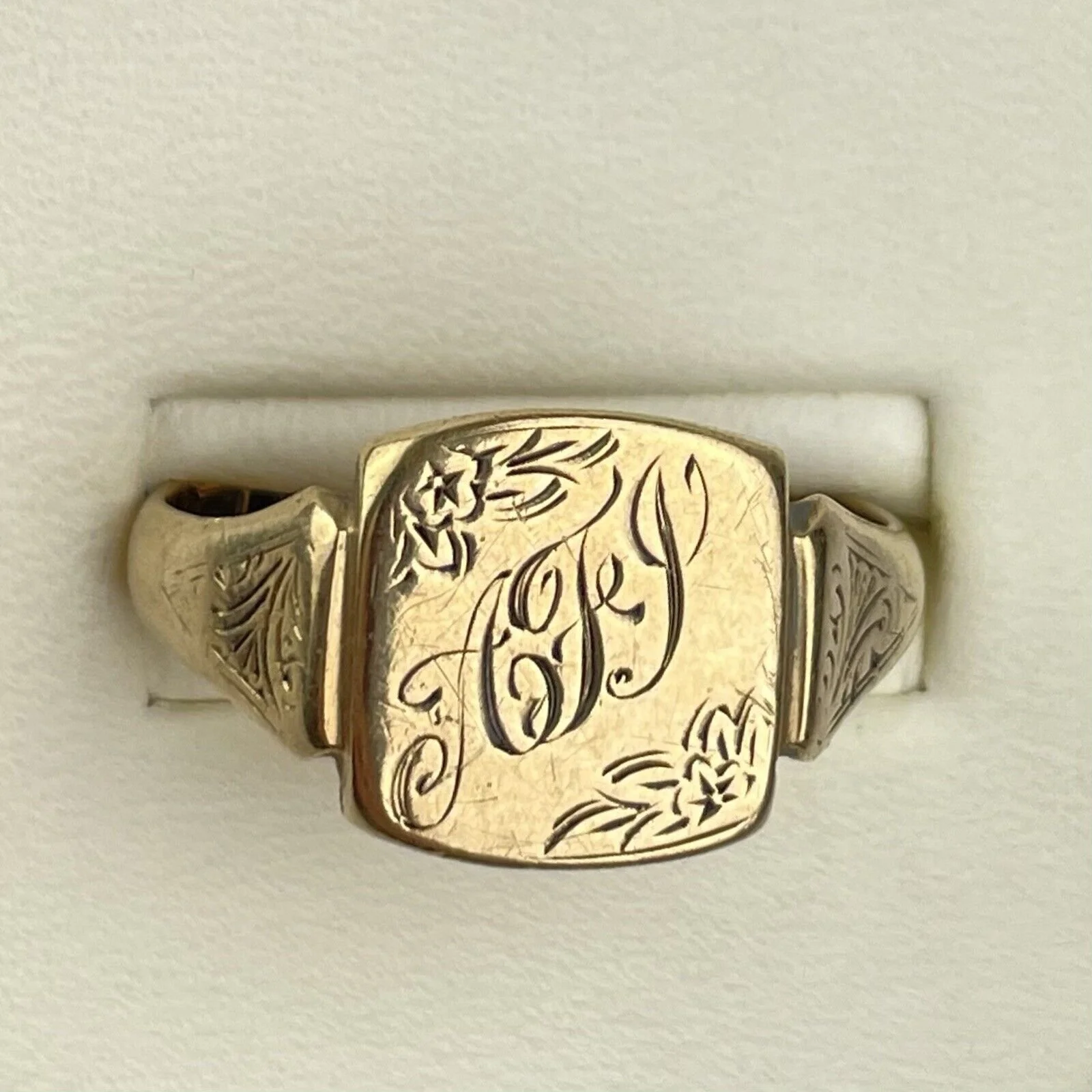 Vintage 9ct Yellow Gold Signet Ring “AFJ” Size T 1/2 3.7g