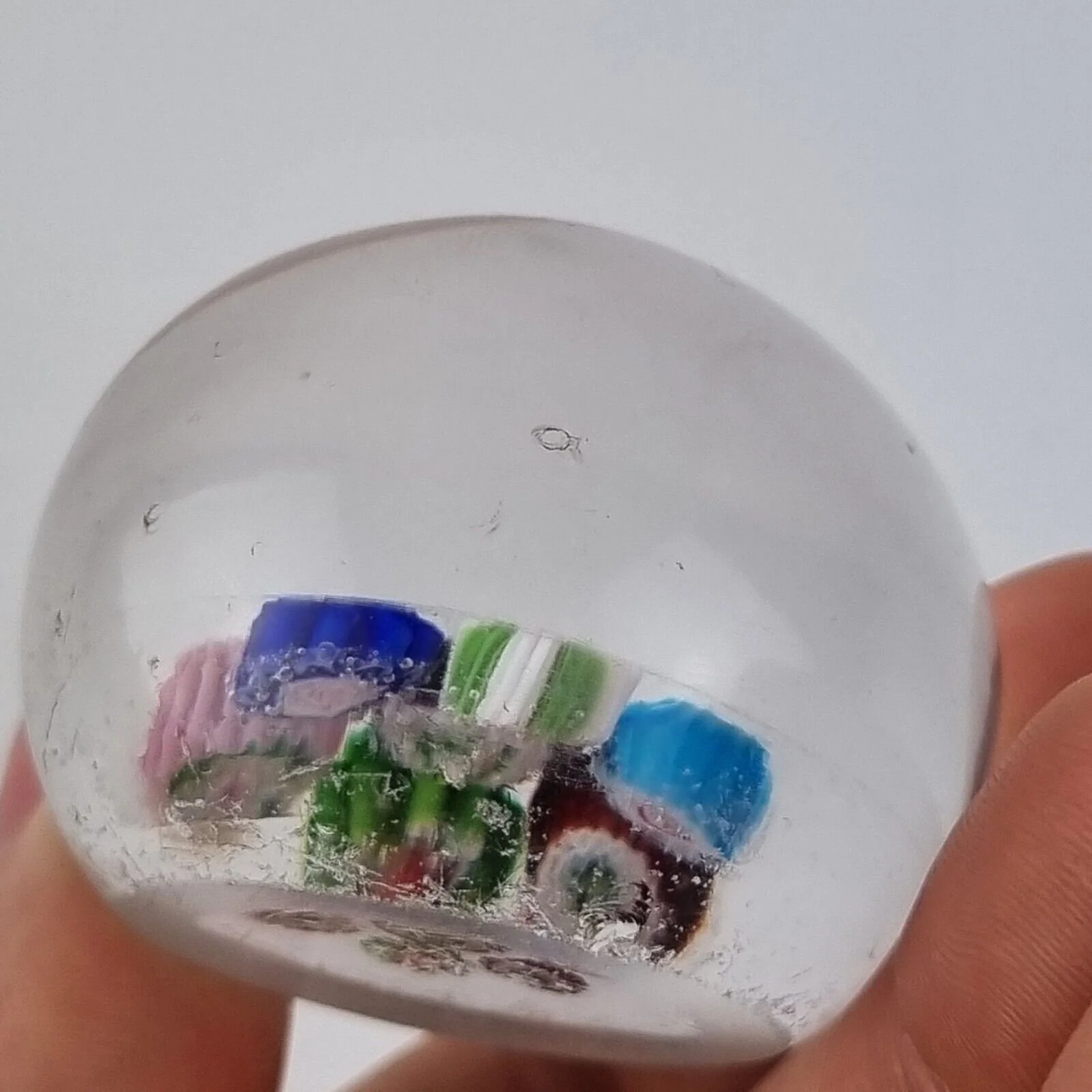 L.jpg