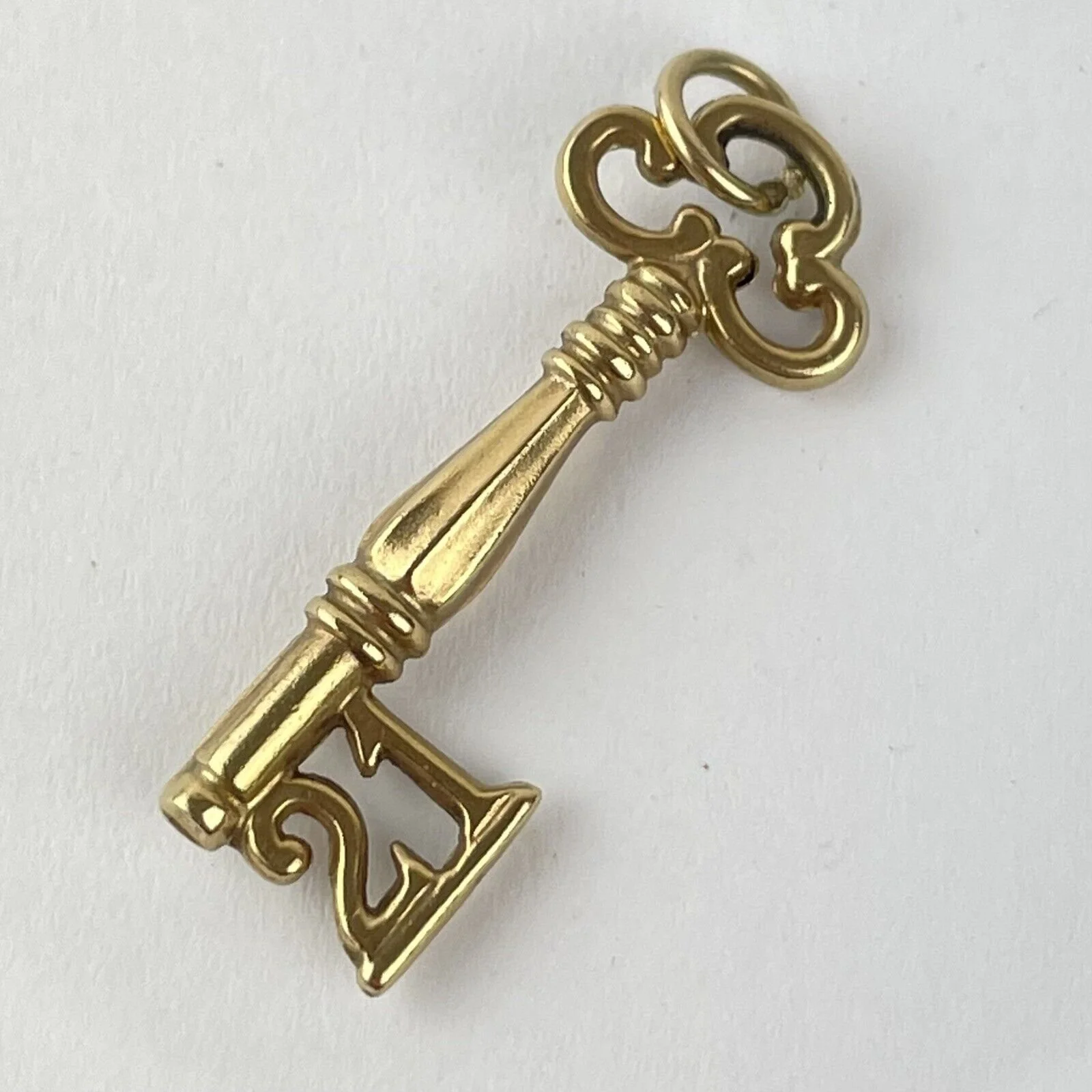 Vintage 9ct Yellow Gold Hollow 21 Key To The Door Charm 1g 2.8cm