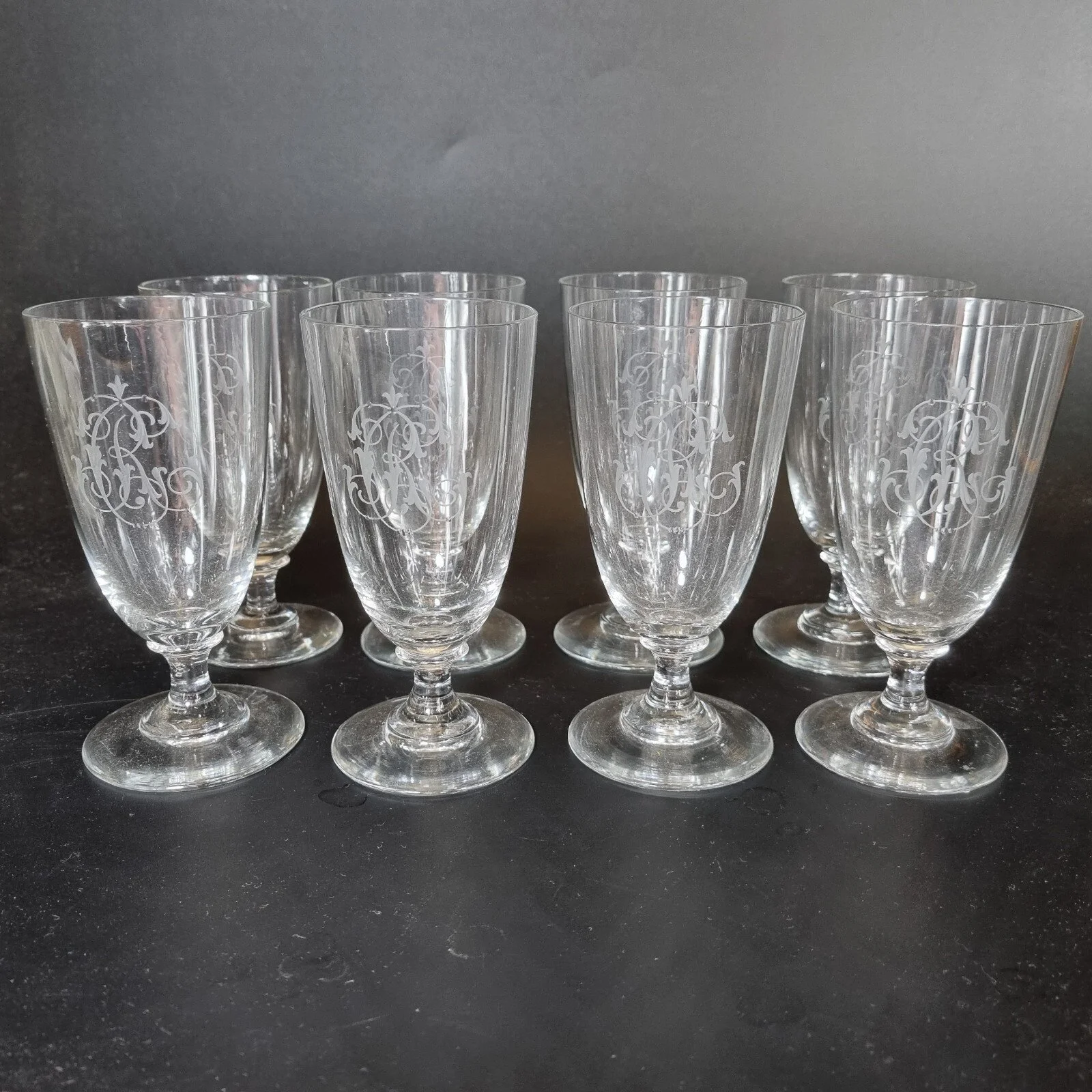 Set Of 8 20th Century Clear Glass Ale Glass Initialed "CR" 14.3cm High