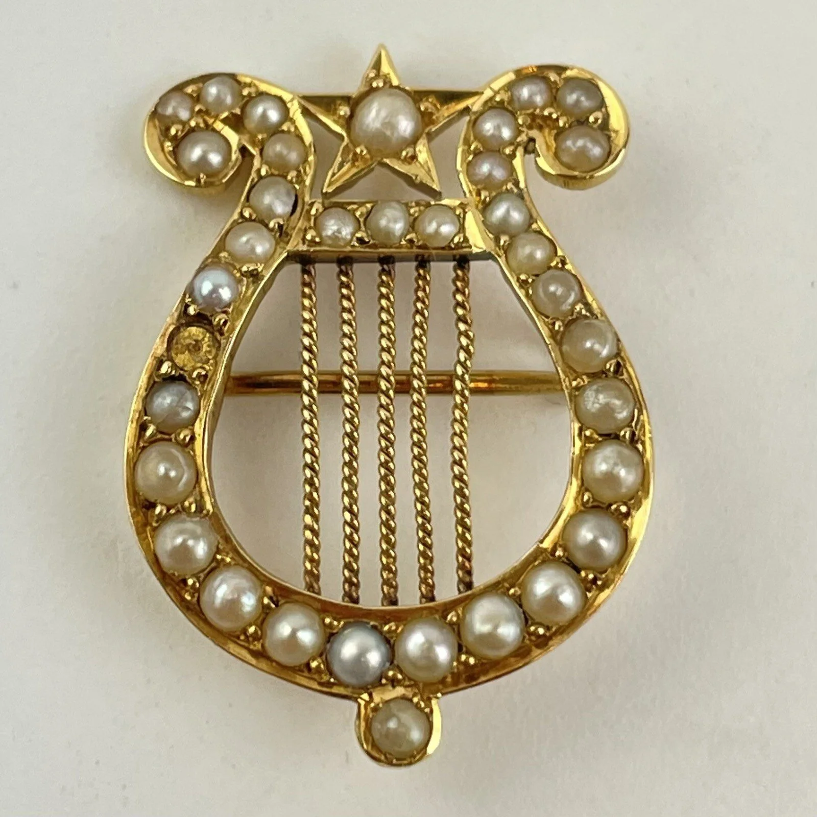Antique 18ct Yellow Gold Seed Pearl Lyre Harp Brooch 3.4g 2.7cm