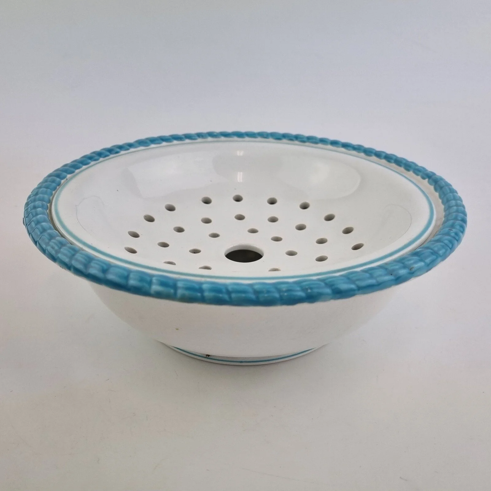 Antique 19thC Wedgwood Blue And White Sponge Holder Bowl Ribbon Style Decoration