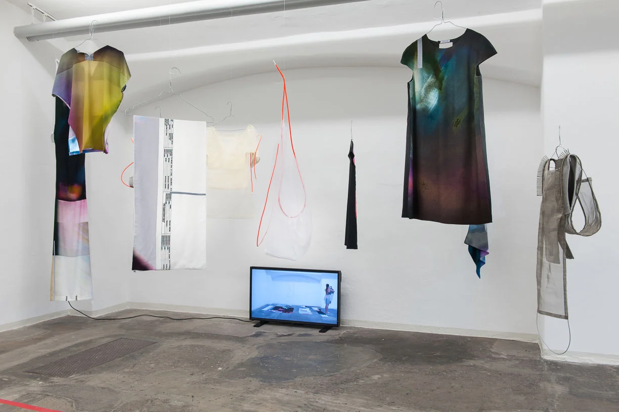 Thi To Uyel Ly, EXUVIE FOR SKYPELAB, Städtische Galerie Reutlingen, 2016, Photo: Karl Scheuring, Reutlingen