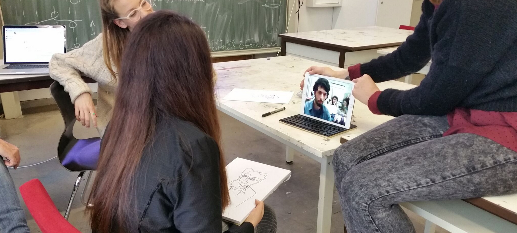 First meetings between Rio and Reutlingen artists. Photo: Nadine Schneider