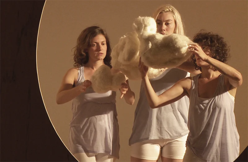 Lucy Kaminsky, Madeline Wise & Melissa Krodman in Clouds