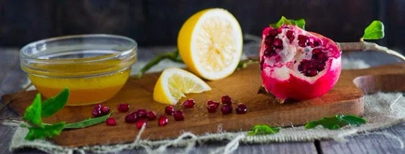 Pomegranate & Lemon Juice Mask