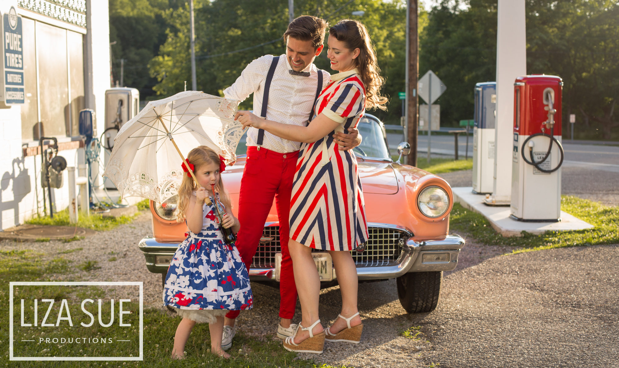 cleveland + akron vintage family photoshoot retro car 1950s