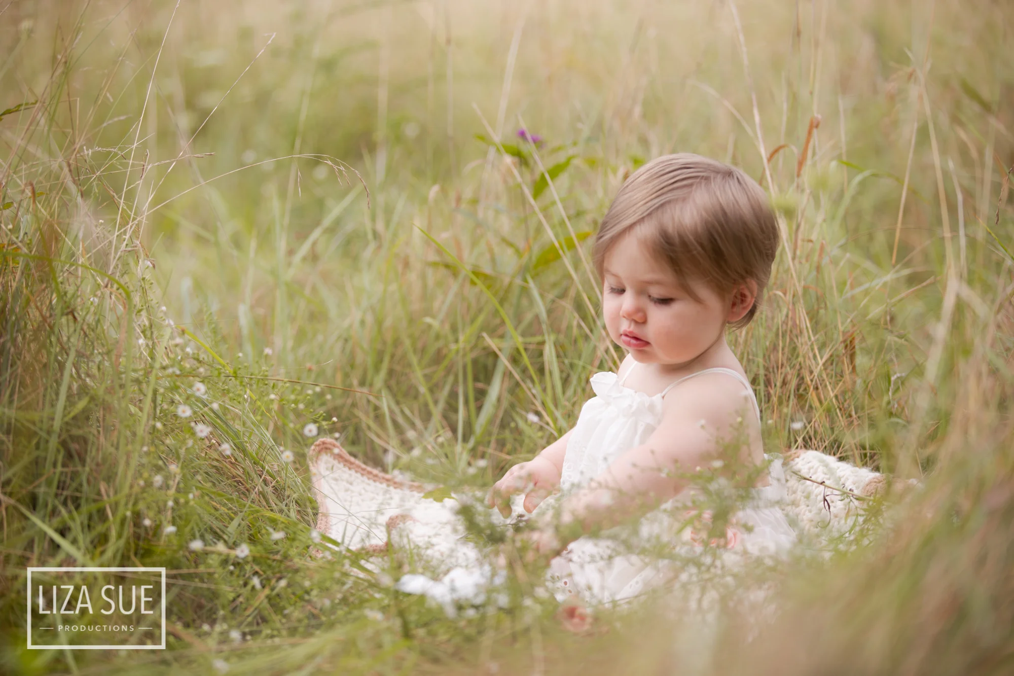 Best Cleveland Akron Baby Kid Photography Lifestyle