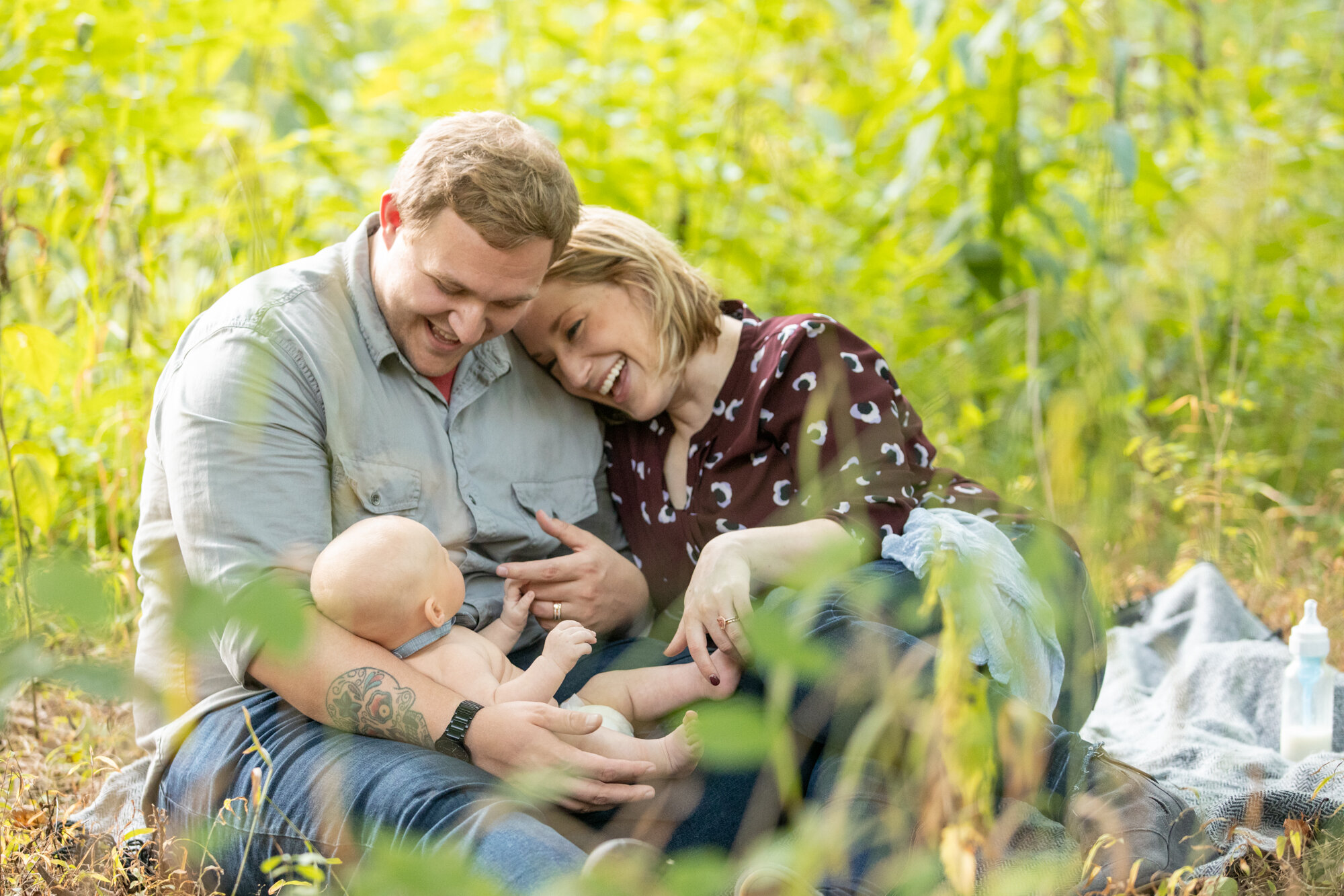 CLEVELAND AKRON OHIO BEST FAMILY PHOTOGRAPHERS NEWBORN BABY 