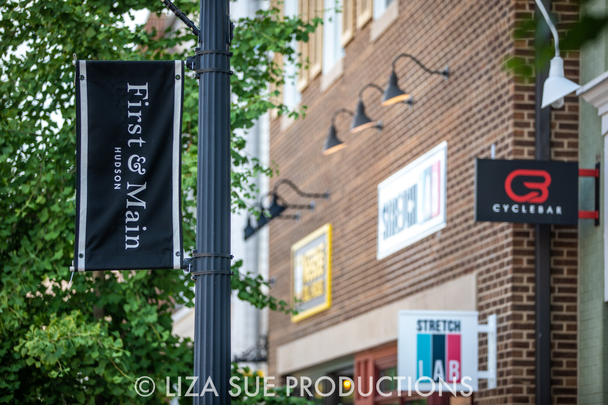 commercial architecture photographer - Liza Sue Productions photo studio 