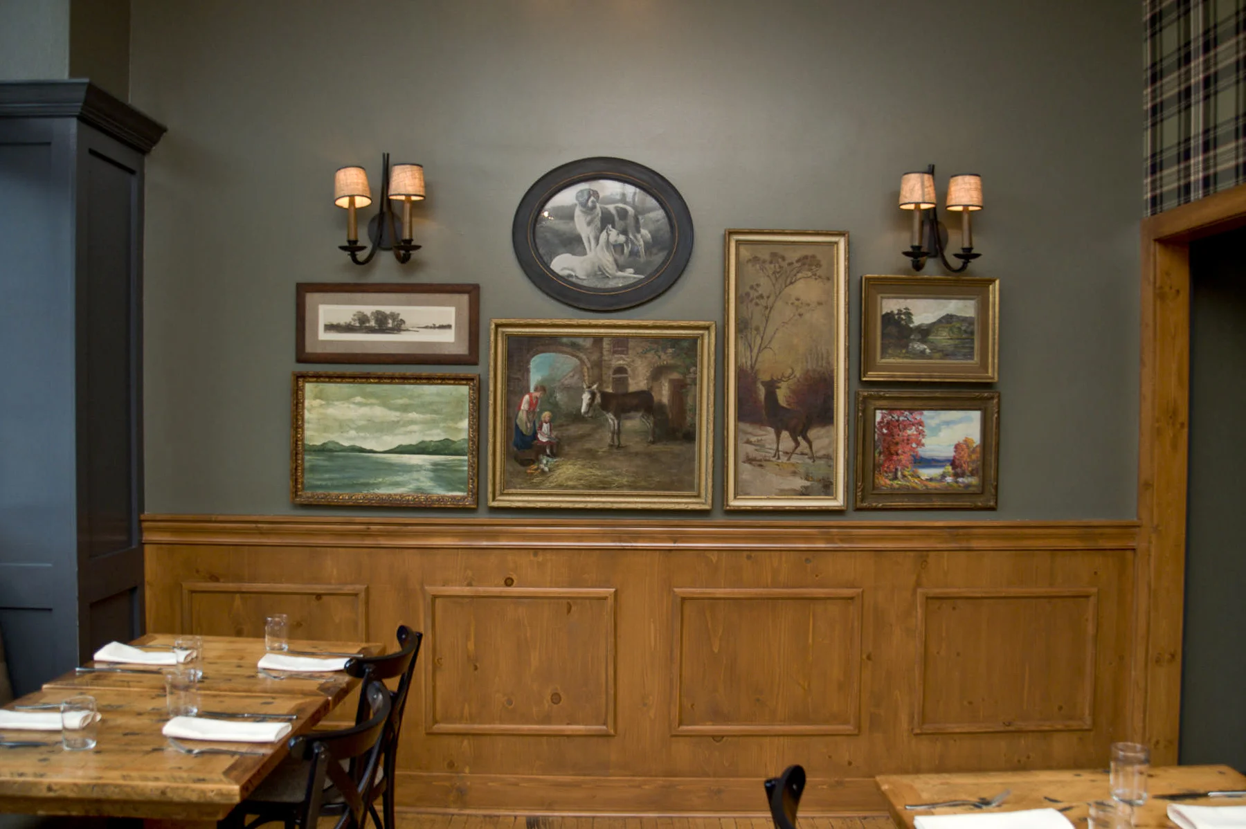 ART WALL DISPLAY