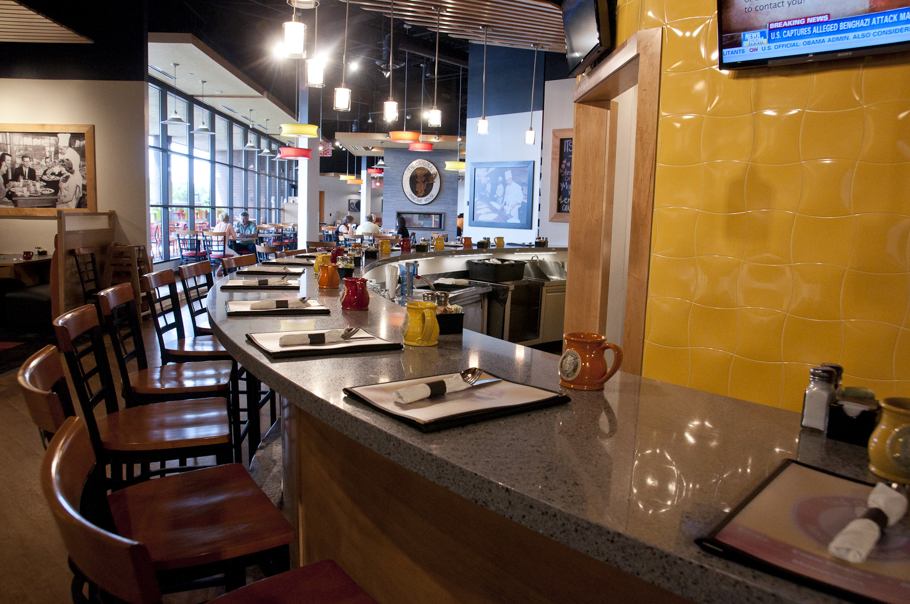 BREAKFAST BAR