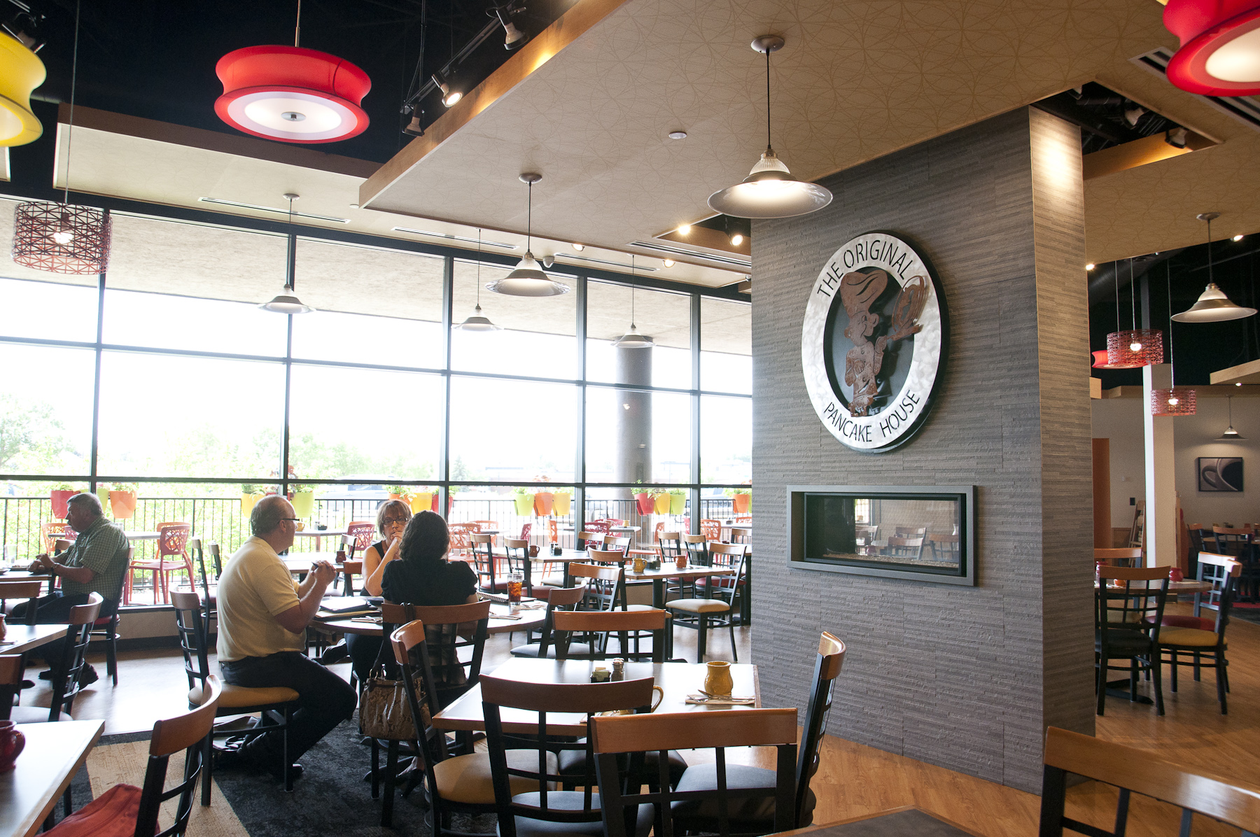 MAIN DINING
