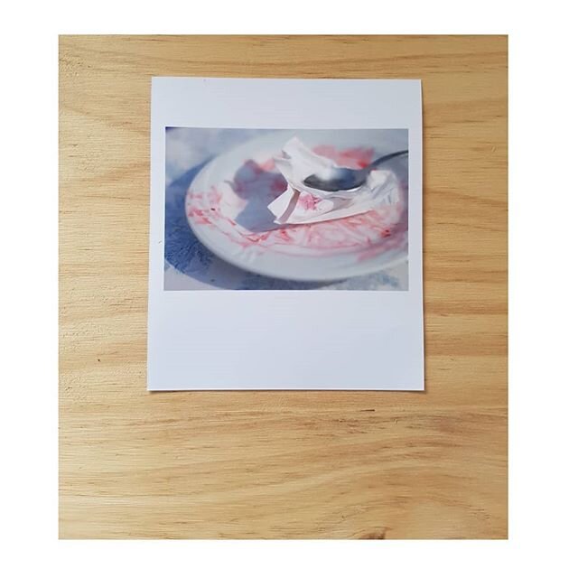 Hop ! Prochaine commande
Joie, j'adore cette photo...
.
Terminer la semaine avec la
la premi&egrave;re photo du premier jour d'une s&eacute;rie photo que je ne souhaite pas terminer, jusqu'au dernier Dimanche.
Et,  pas de hasard, ma premi&egrave;re f