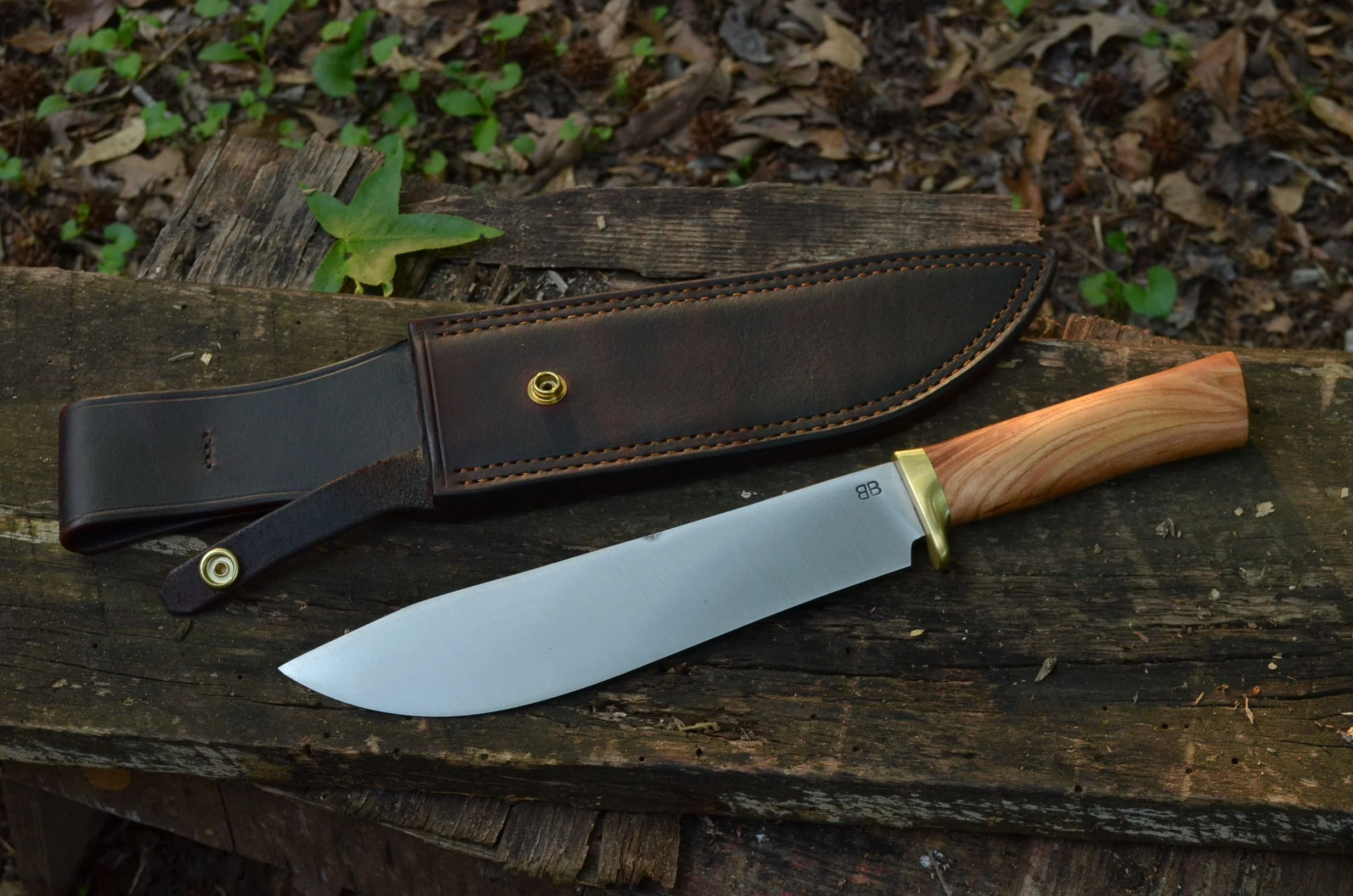 10" Chopper Bowie with Choke cherry handle and brass guard