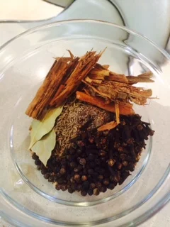 Your house will smell delicious with this combination! 