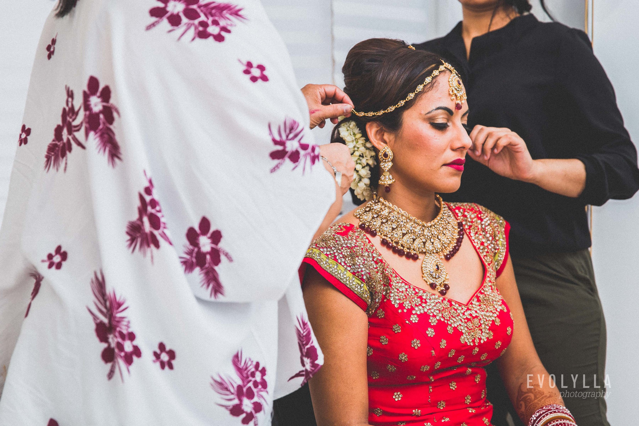 indian wedding getting ready
