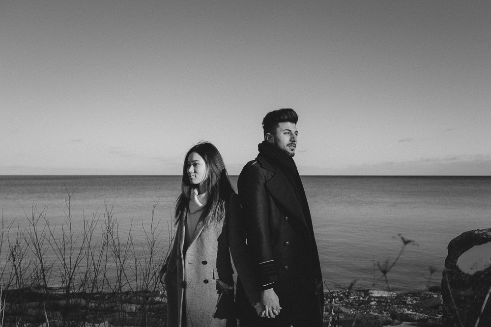 scarborough bluffs winter engagement photos