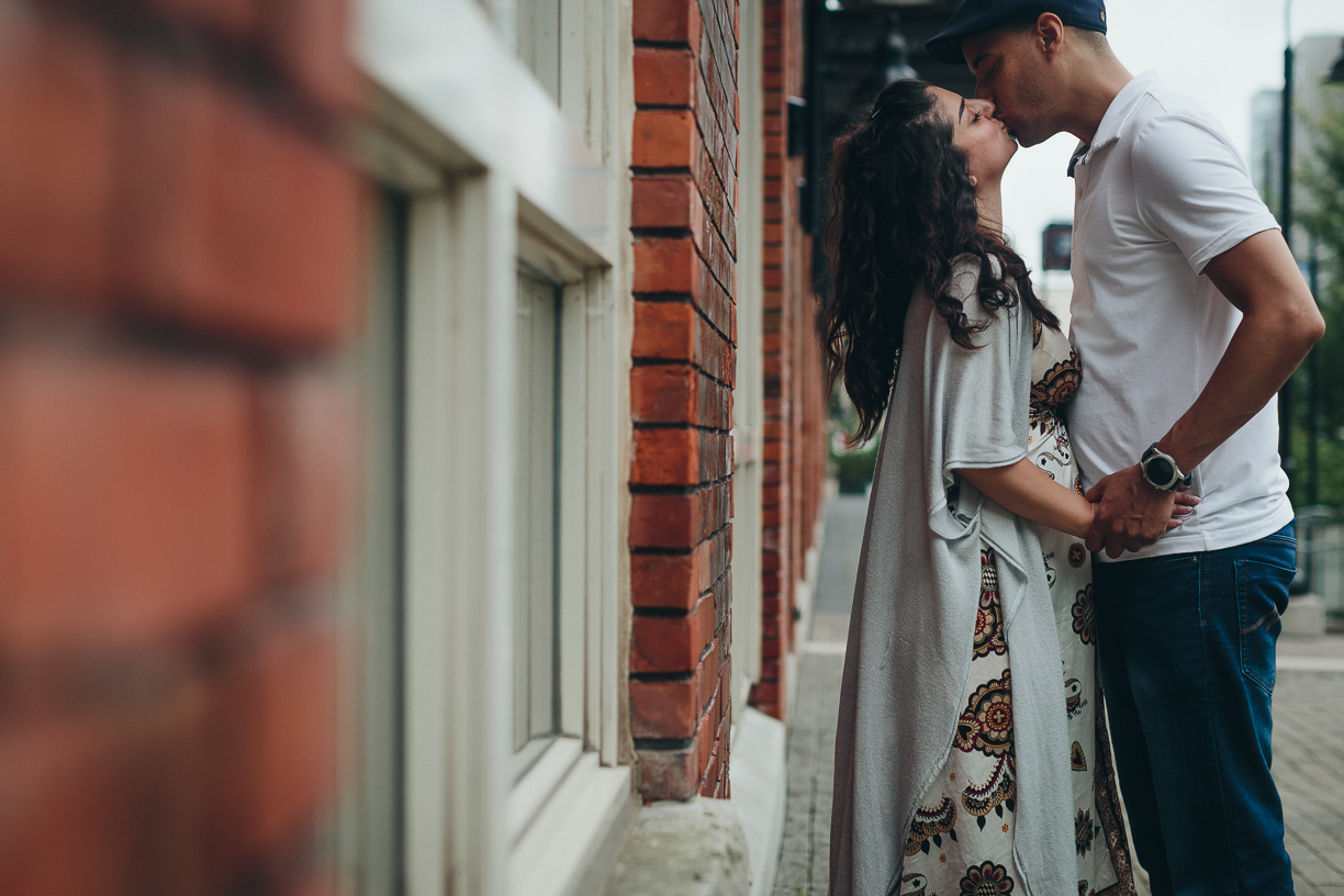 Engagement photos by Toronto Wedding Photographer