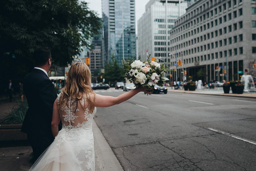 elopement photography by toronto intimate wedding photographer evolylla photography