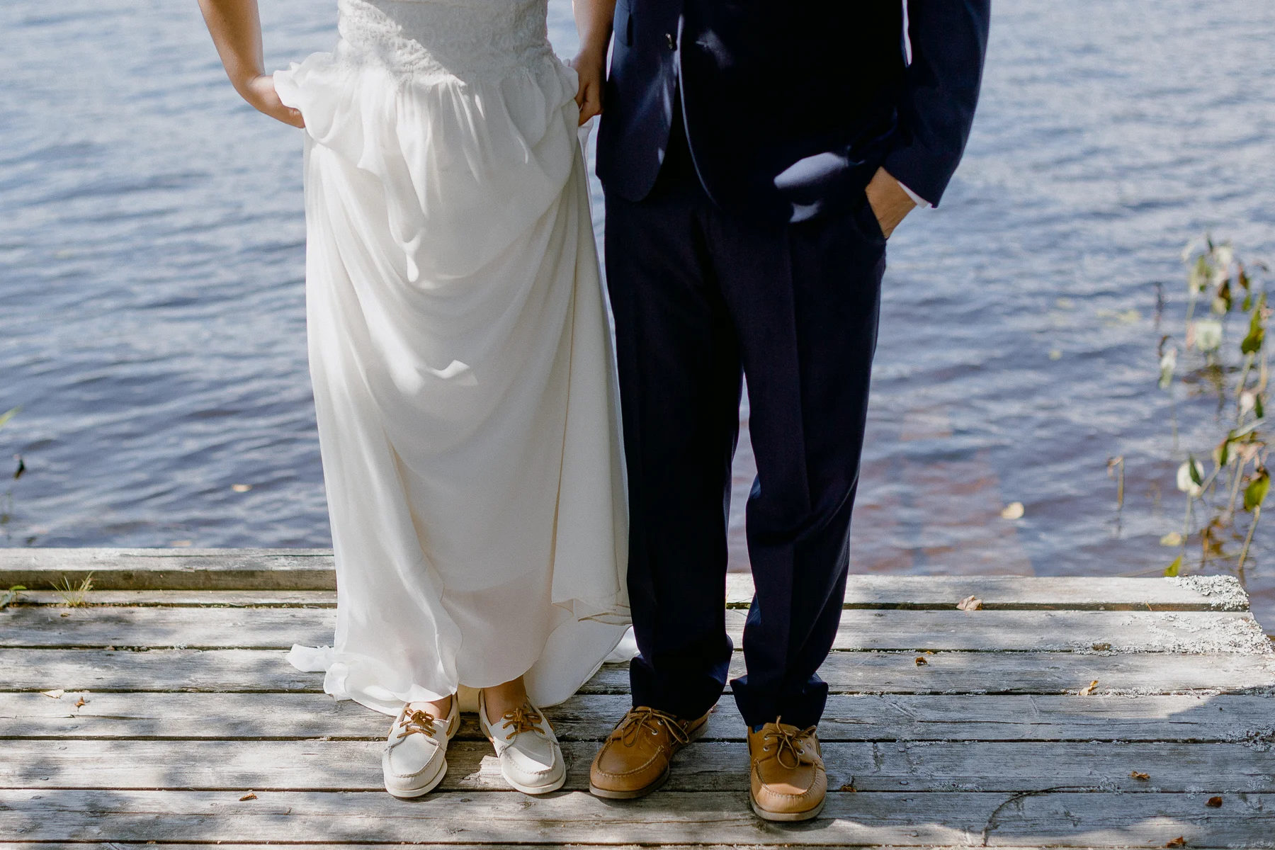 4. Up the Shoe Game If you (the bride-to-be) aren’t already set on that dream pair of high heels, consider wearing somewhat matching shoes that go with the Fall theme. Think boots, loafers. Comfort is the extra benefit.